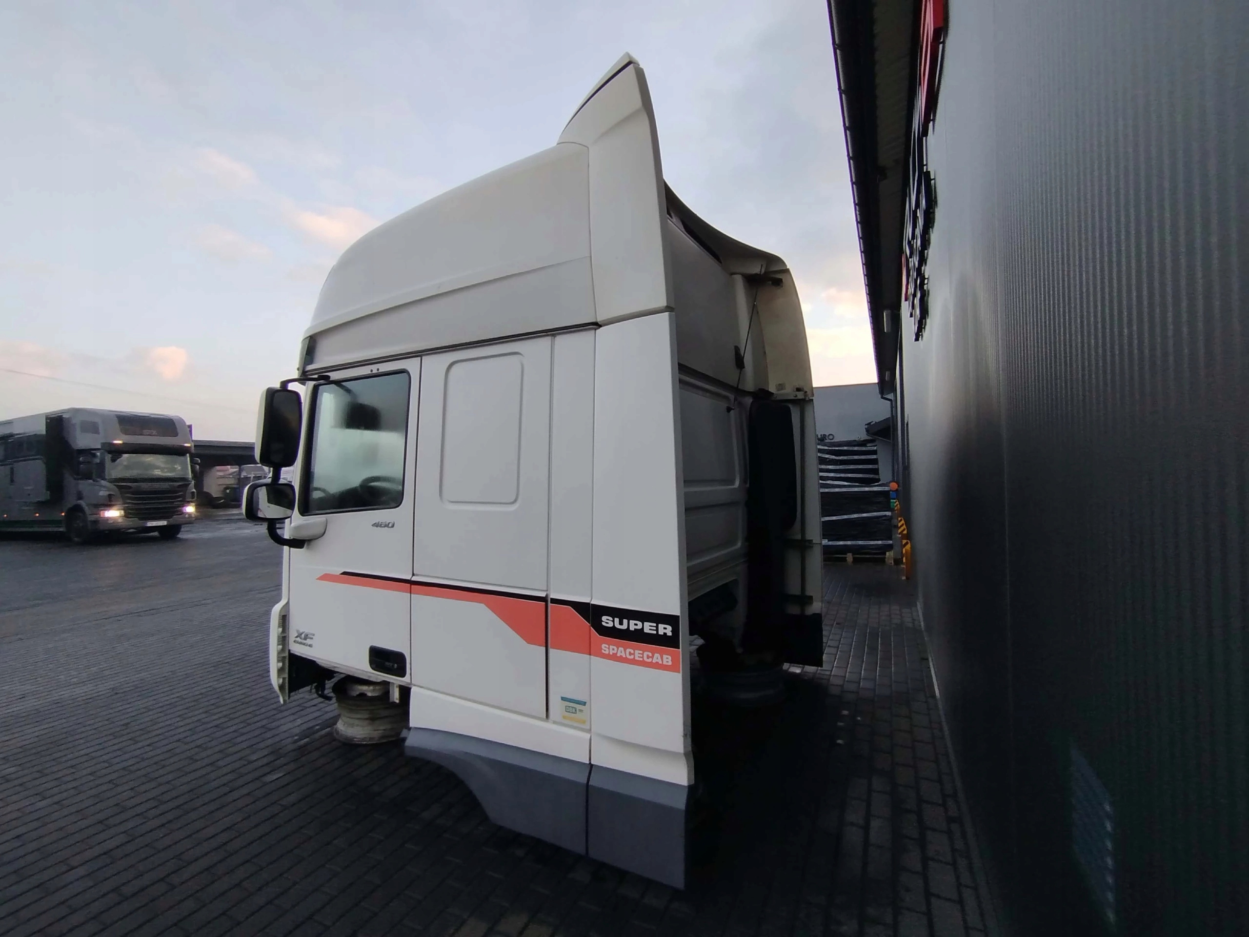 KABINA SSC SPACE CAB DAF XF 106 - obrazek 5