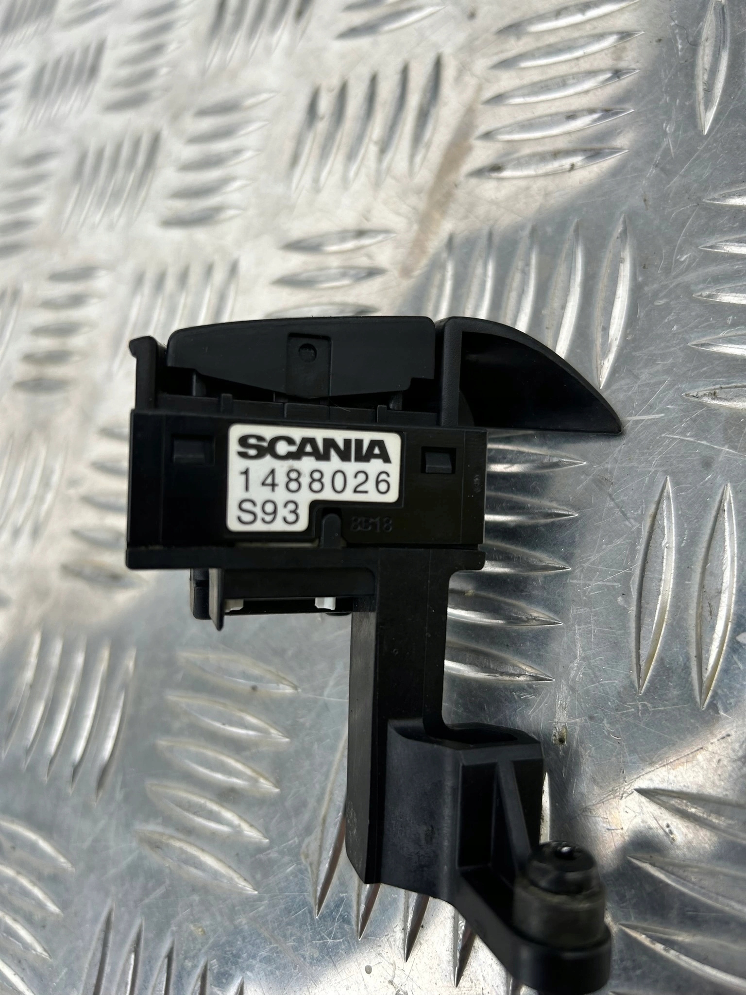 PRZYCISK PRZEŁĄCZNIK KIEROWNICY SCANIA R - obrazek 2