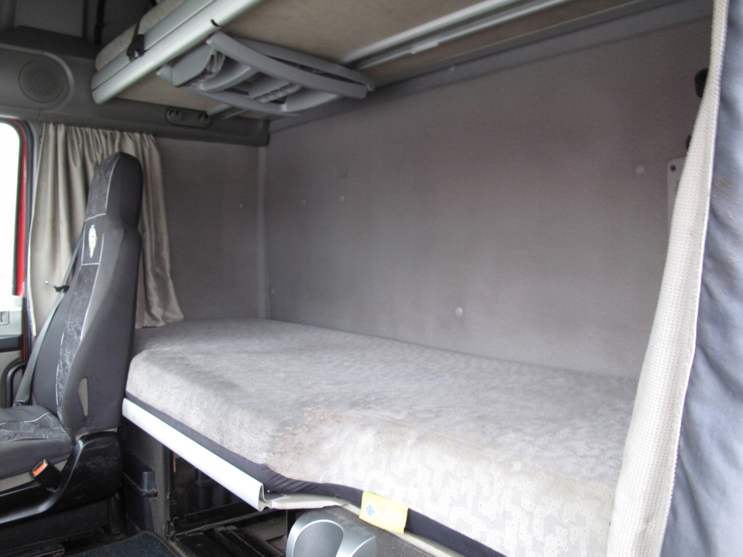 KABINA DAF SUPER SPACE CAB XF 105 MANUAL - obrazek 7