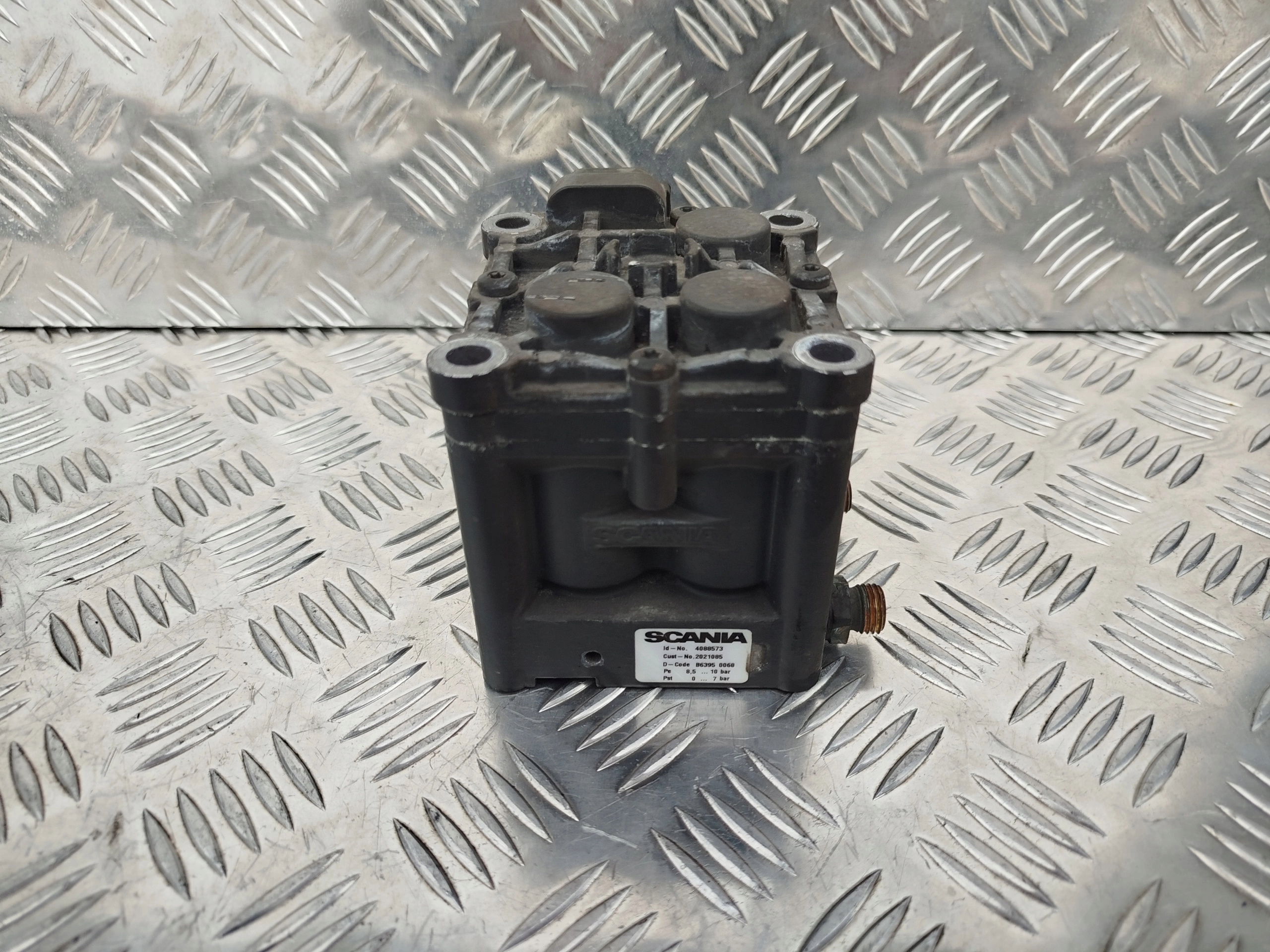 ZAWÓR KOSTKA EGR SCANIA R - obrazek 4