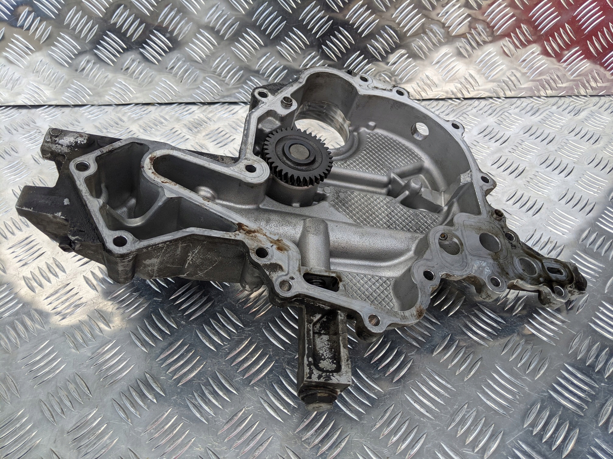 PODSTAWA FILTRA OLEJU SCANIA V8 DC16 XPI EURO 6 - obrazek 3