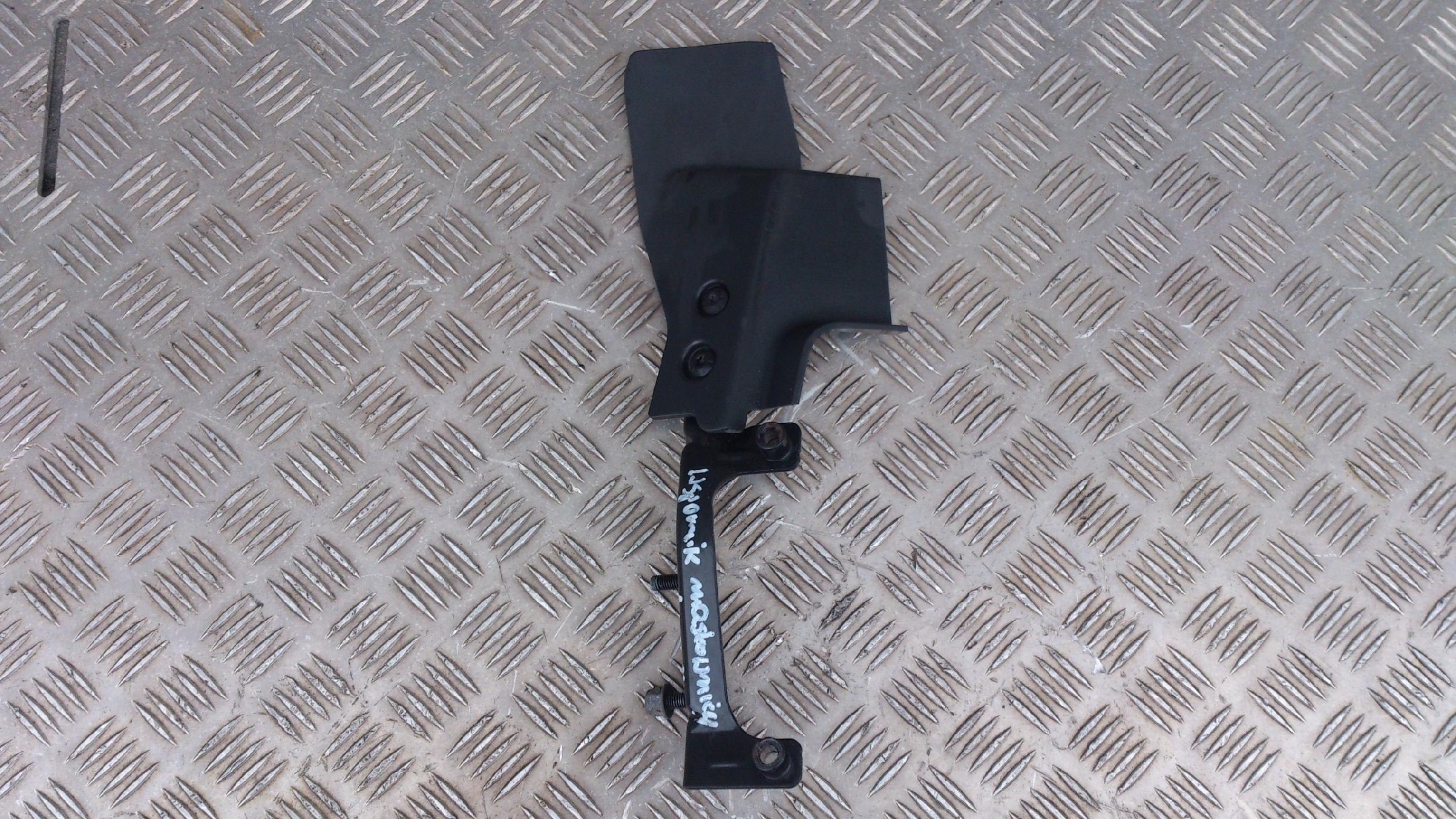 OSŁONA MASKOWNICA LAMPY PRZEDNIEJ SCANIA R S