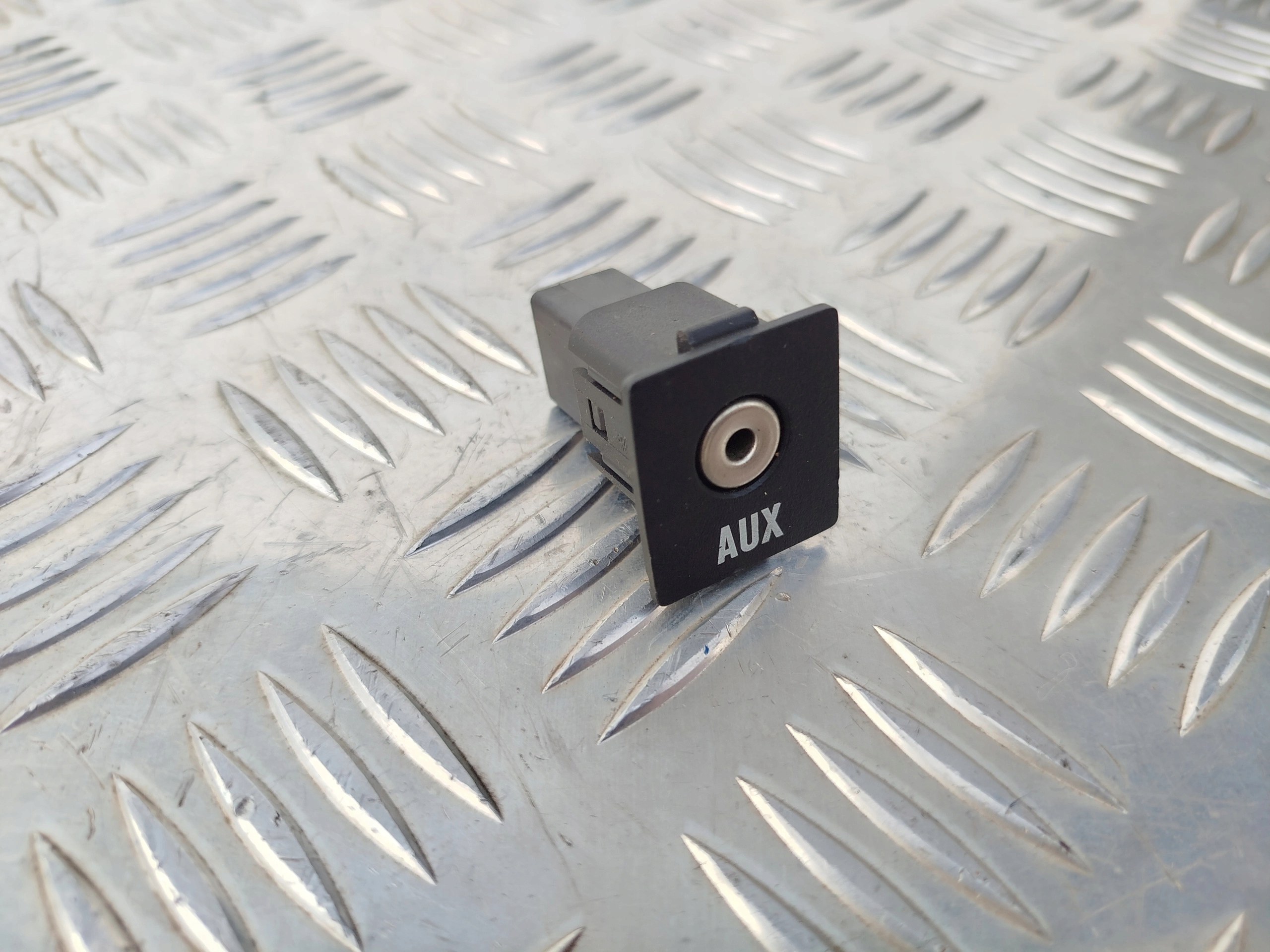 PRZEŁĄCZNIK PRZYCISK SCANIA R 1892246 - obrazek 15