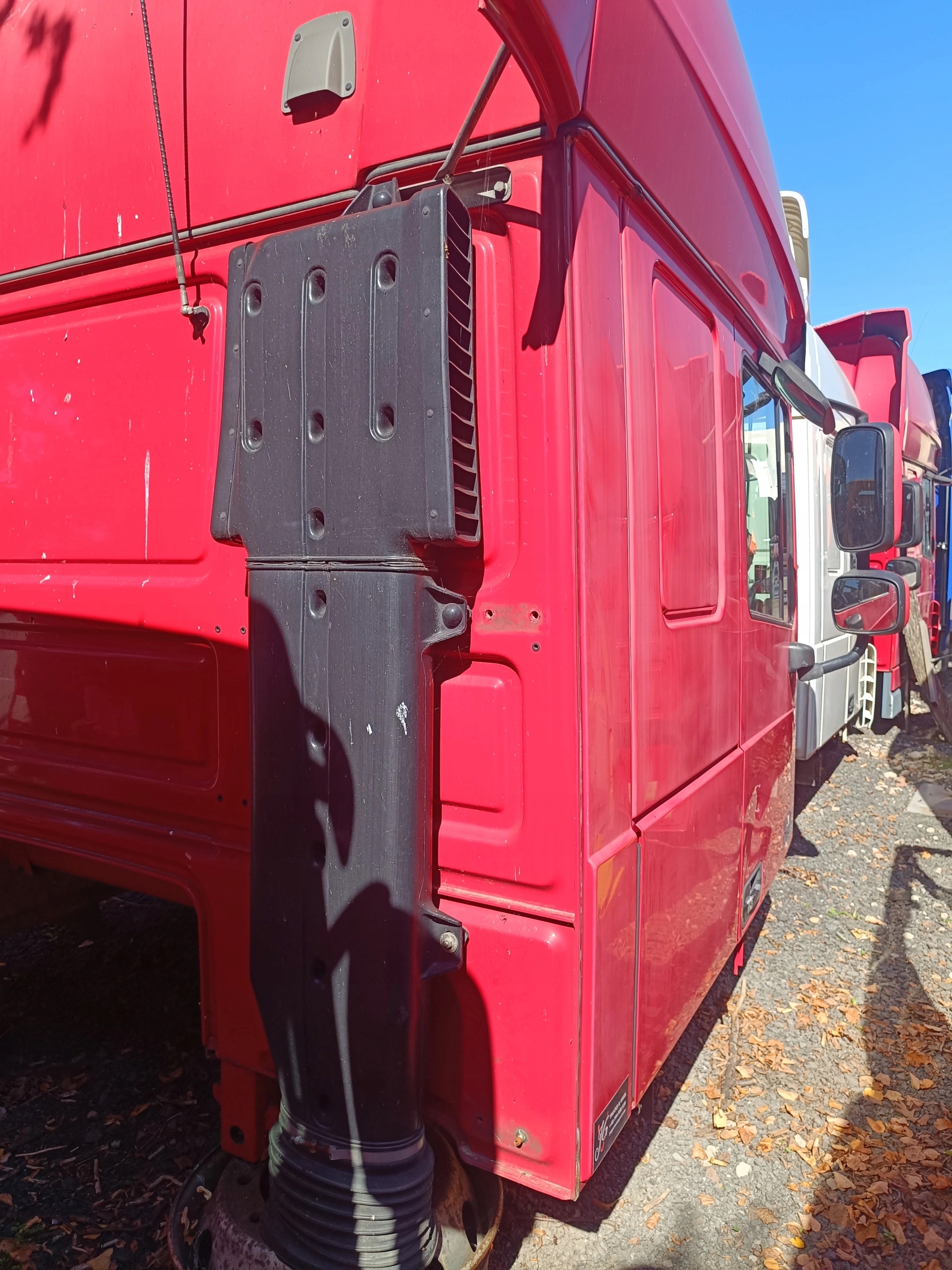 KABINA DAF XF 105 RÓŻNE RODZAJE WYPRZEDAŻ