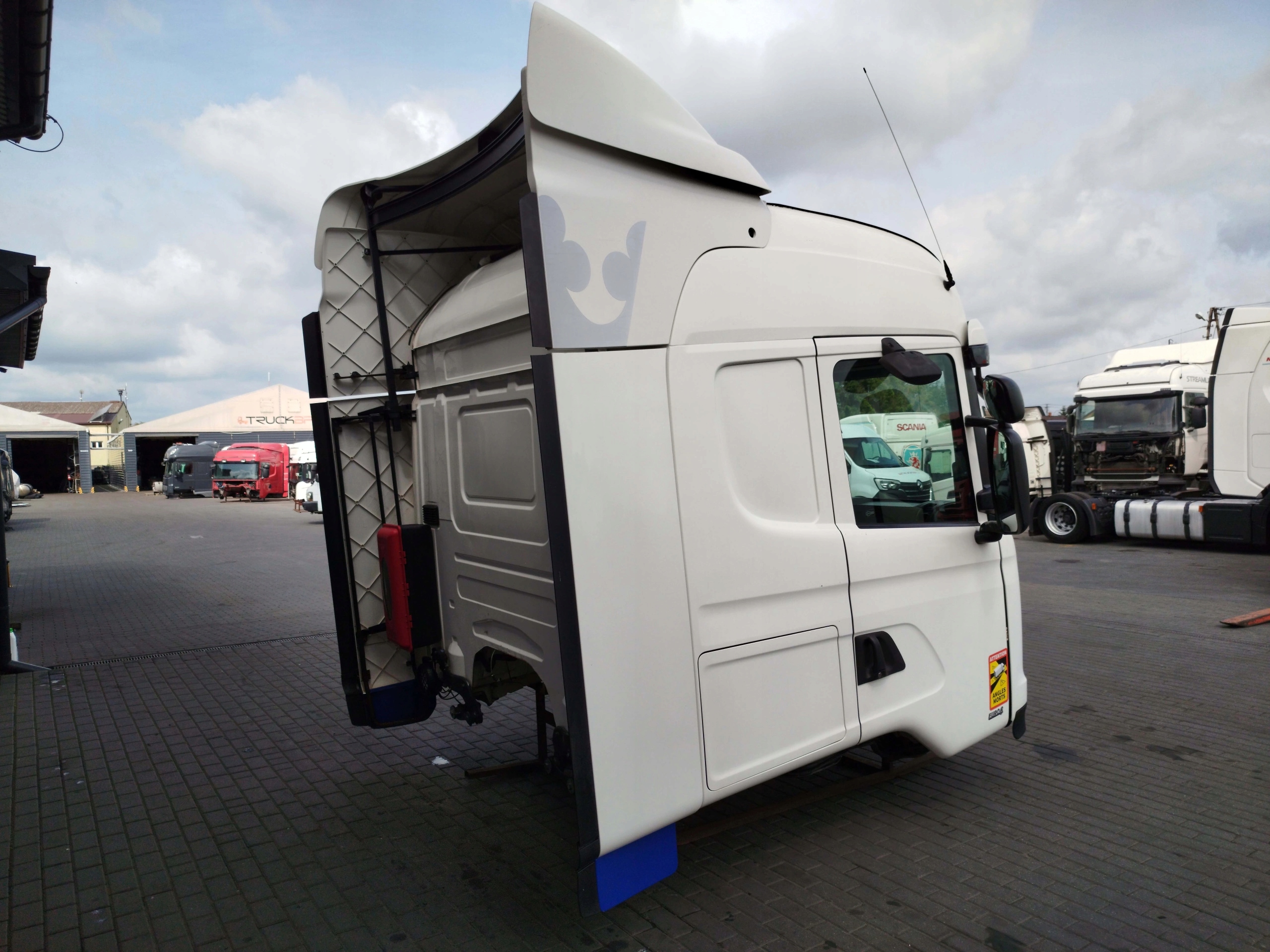 KABINA SCANIA G HIGHLINE 2014 ROK - obrazek 4