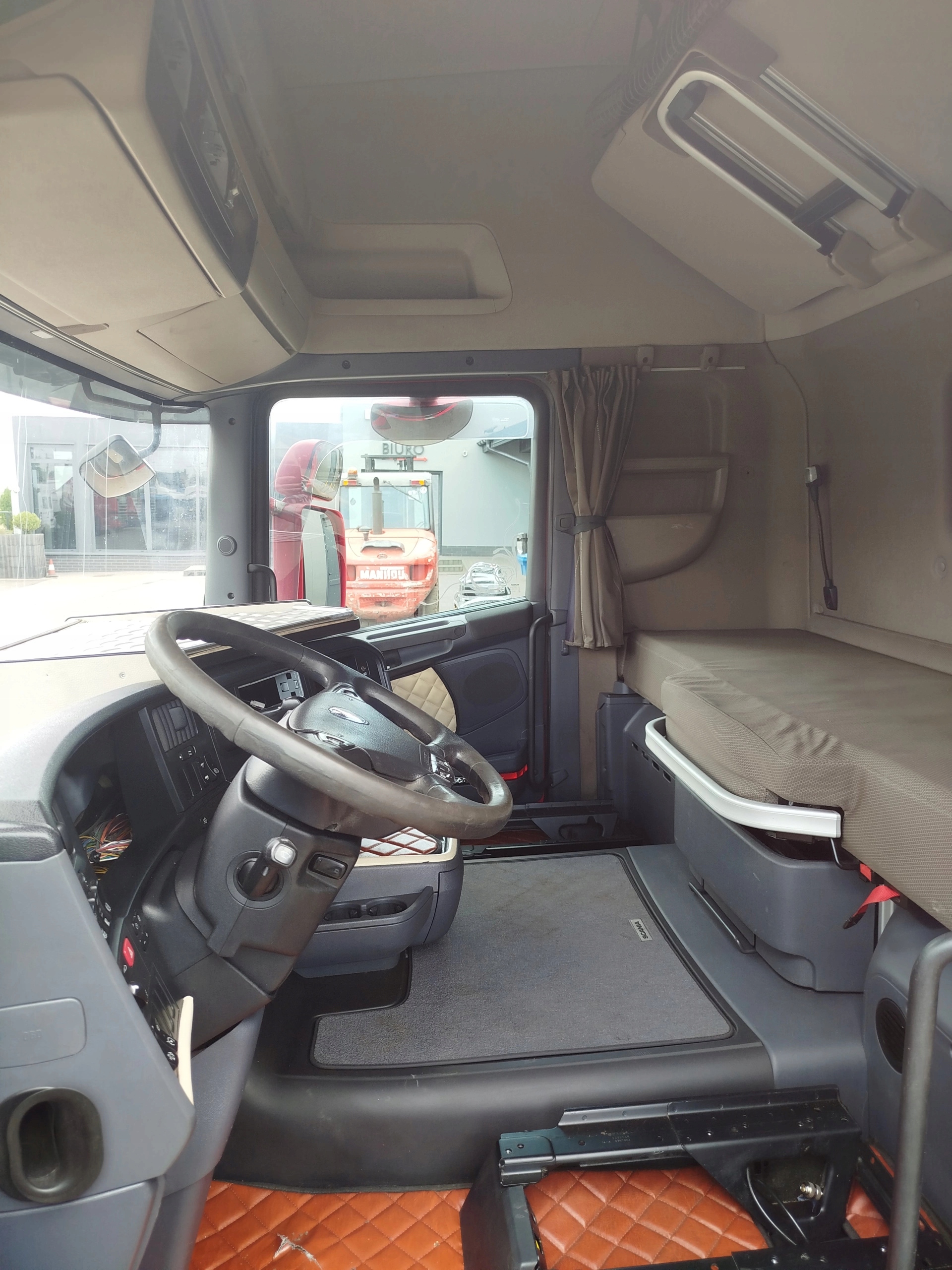 KABINA SCANIA STREAMLINE TOPLINE CR19 EURO 6 - obrazek 9