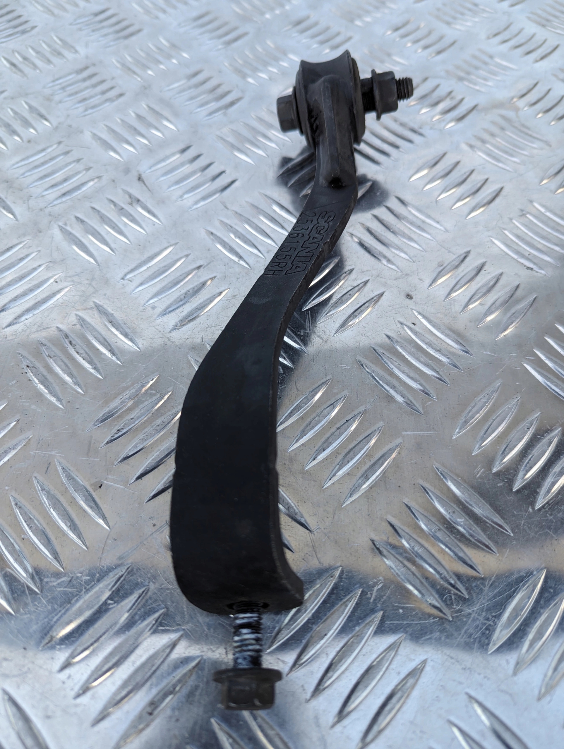 MOCOWANIE CHŁODNICY PRAWA STRONA SCANIA P NTG - obrazek 3