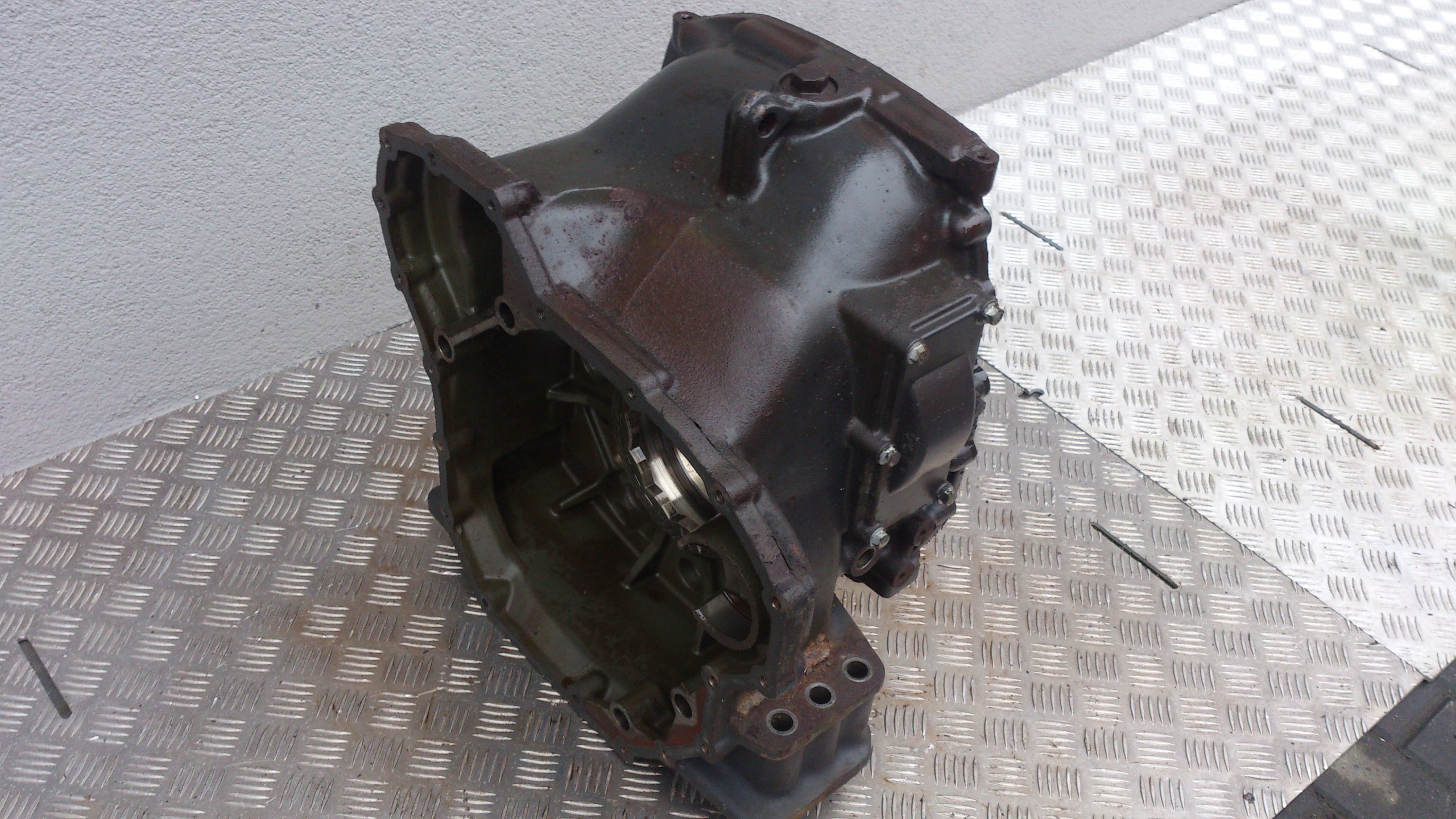 OBUDOWA SKRZYNI BIEGÓW ŚRODKOWA SCANIA R GRS 895 - obrazek 3