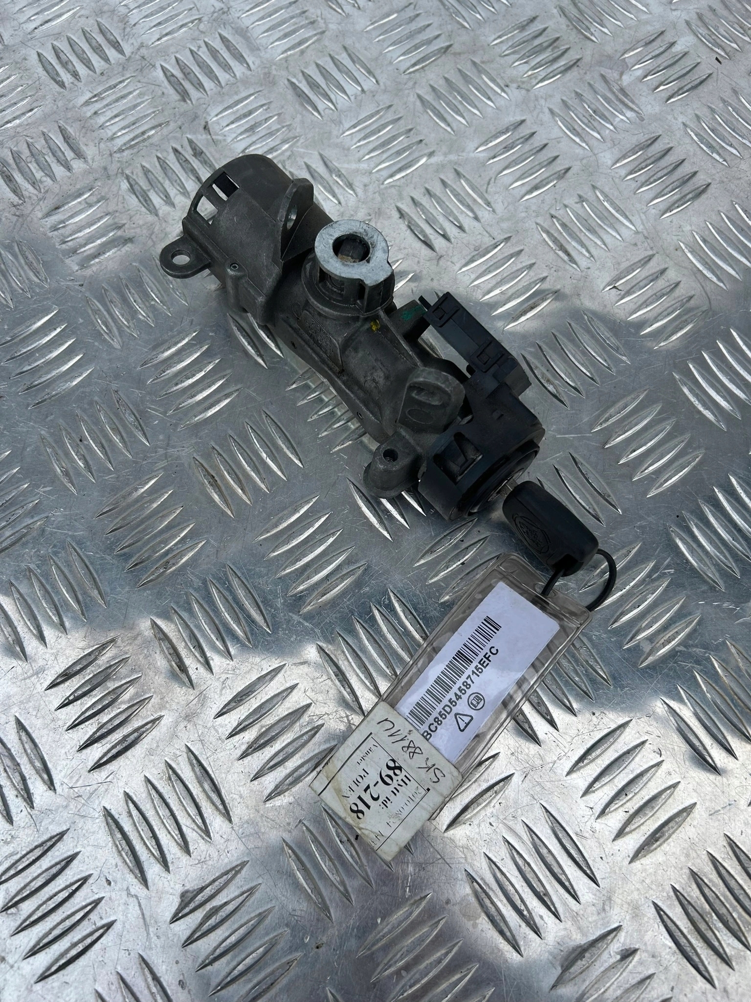 STACYJKA Z KLUCZYKIEM SCANIA R - obrazek 4