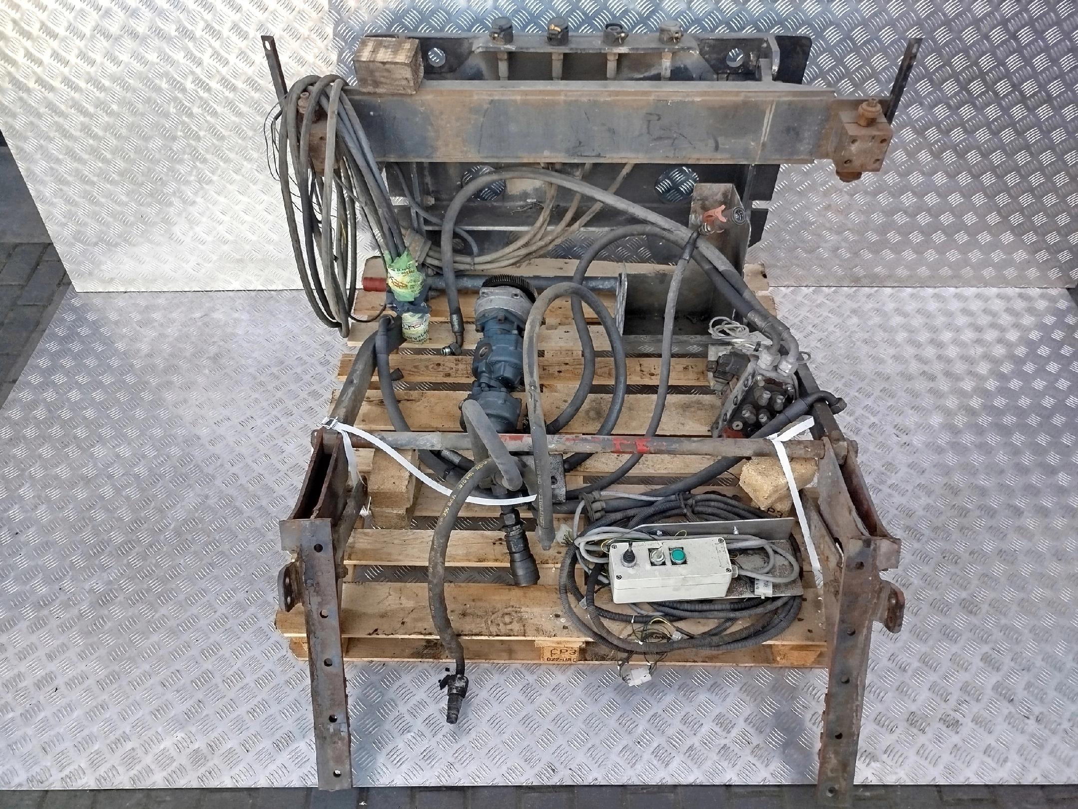 PŁUG ADAPTER PŁUGA ŚNIEŻNEGO SCANIA - obrazek 3