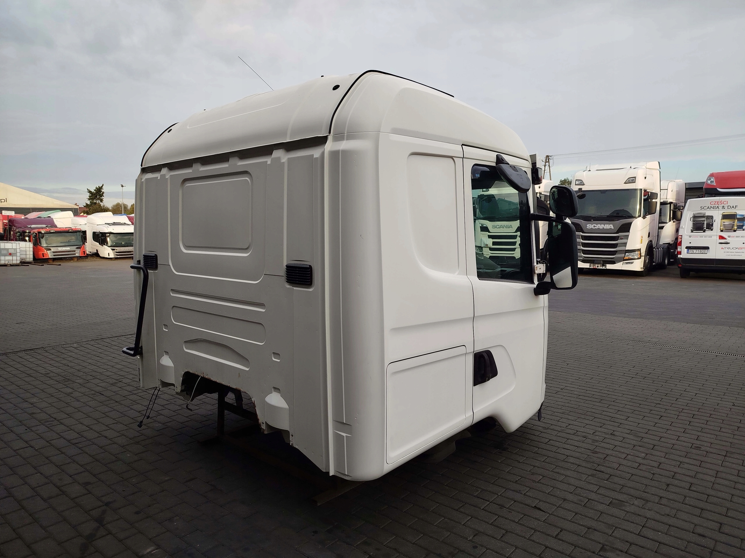 KABINA SCANIA CR 19 XPI STREAMLINE - obrazek 4