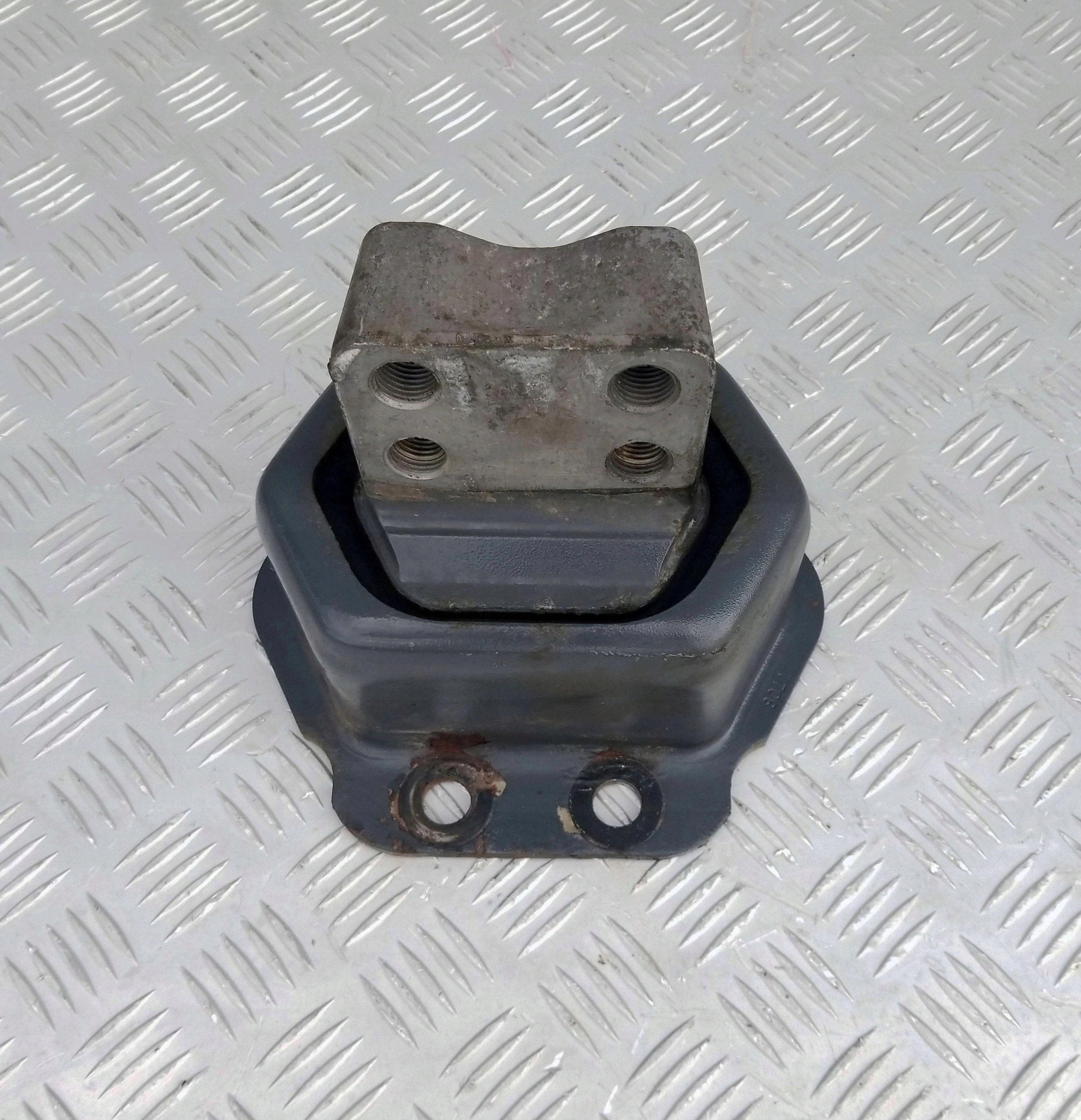 PODUSZKA PODUSZKI SILNIKA TYŁ DAF 106 EURO 6