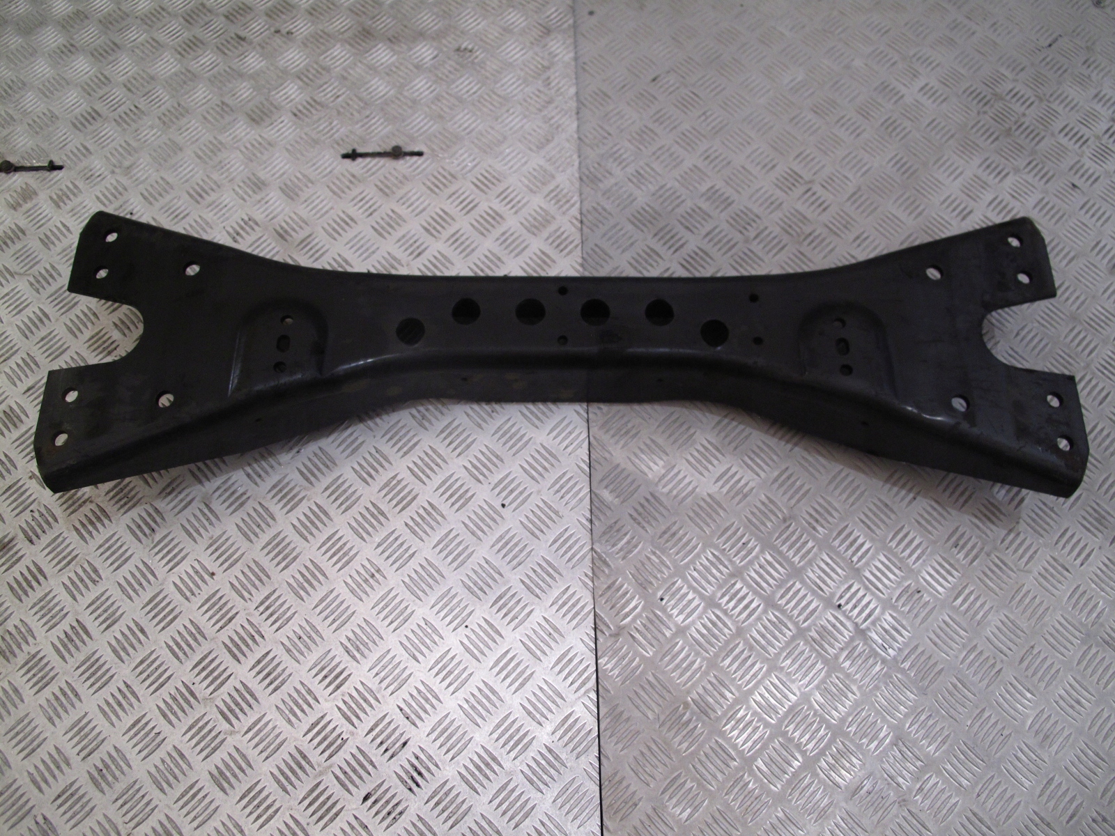 BELKA MOCOWANIE WSPORNIK SILNIKA SCANIA R - obrazek 2