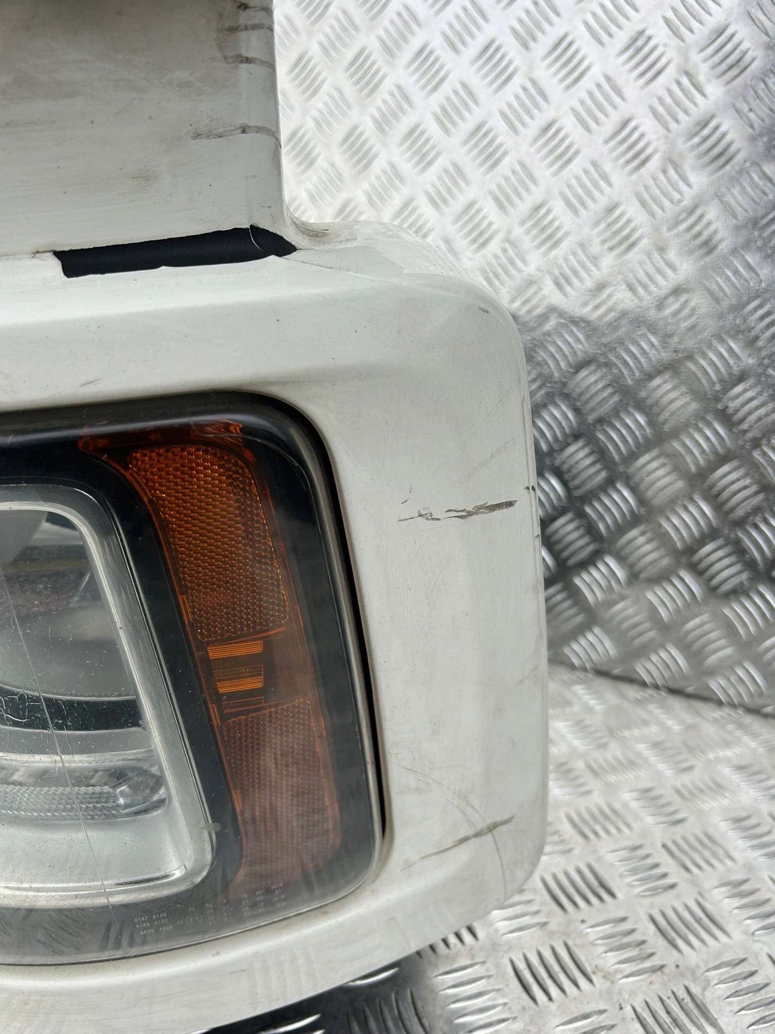 REFLEKTOR LAMPA H7 ŚWIATŁA DZIENNE LED LEWY Z RAMKĄ SCANIA NEXT GEN NTG - obrazek 3