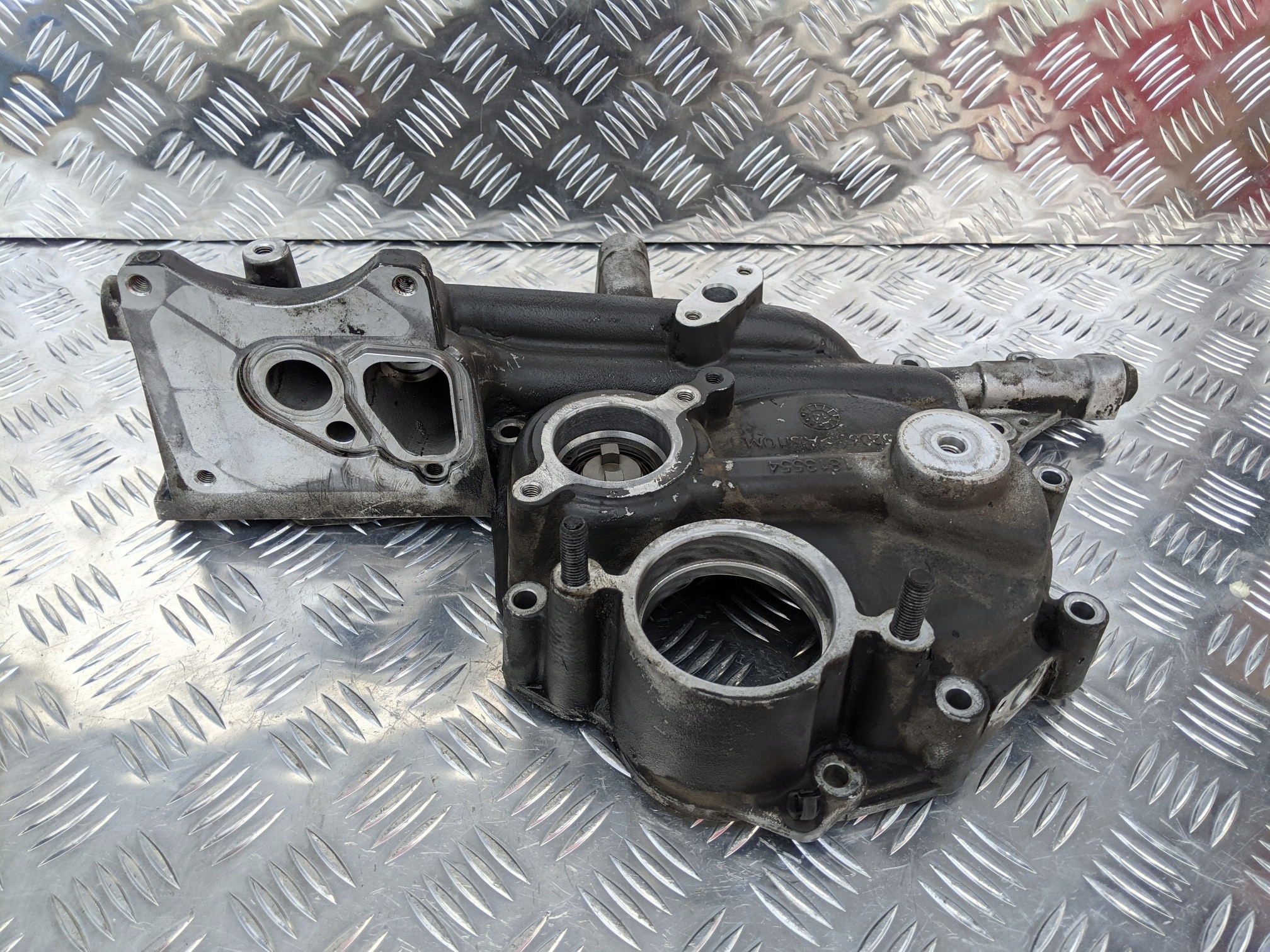 PODSTAWA FILTRA OLEJU SCANIA V8 DC16 XPI EURO 6 - obrazek 2