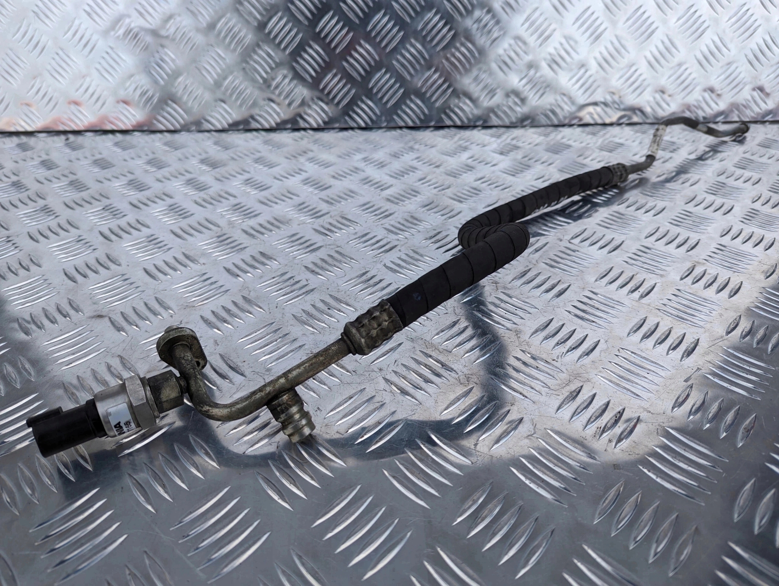 PRZEWÓD KLIMATYZACJI SCANIA 1827829 - obrazek 3