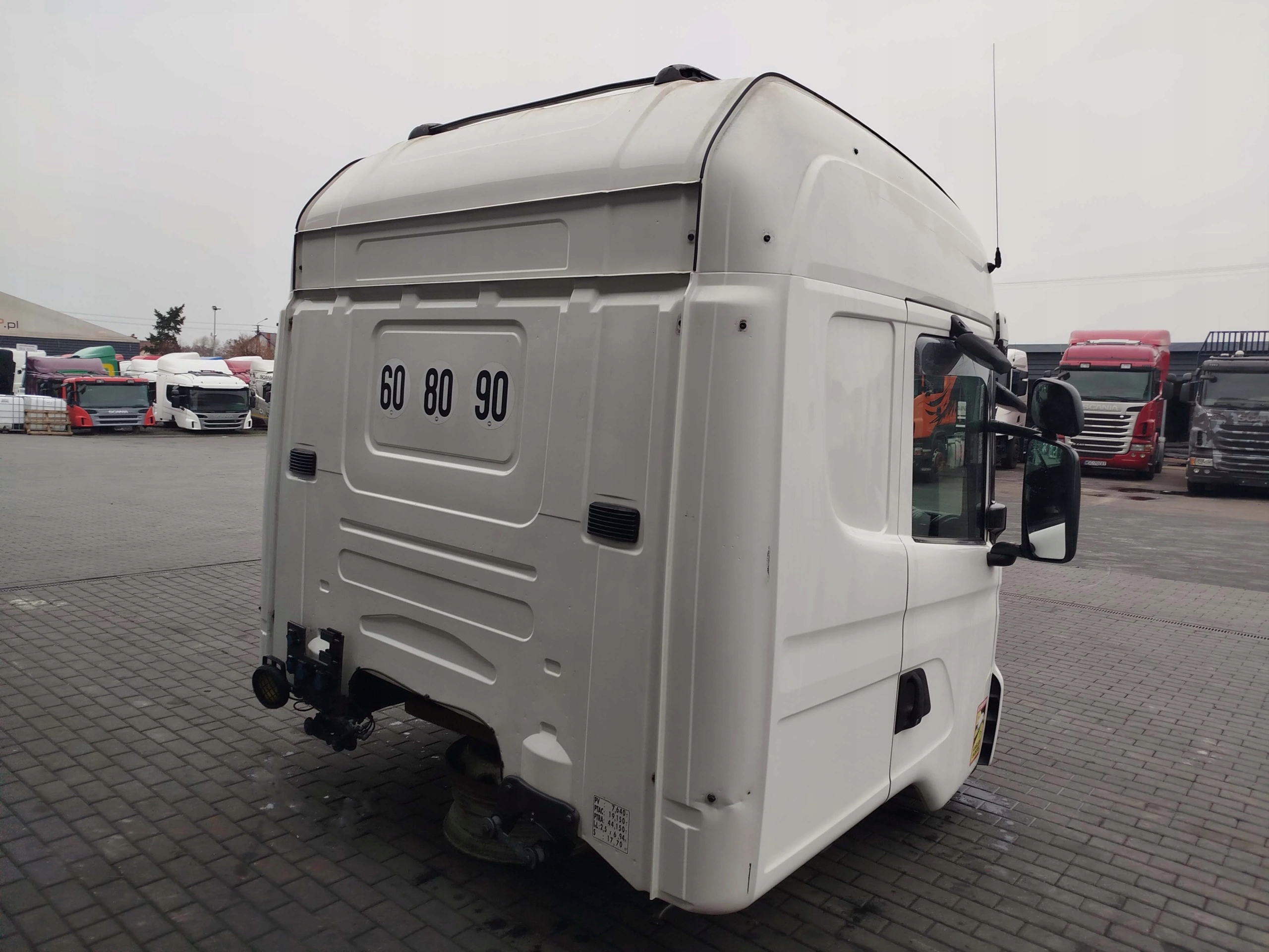 KABINA SCANIA R HPI HIGHLINE 2011 ROK - obrazek 4