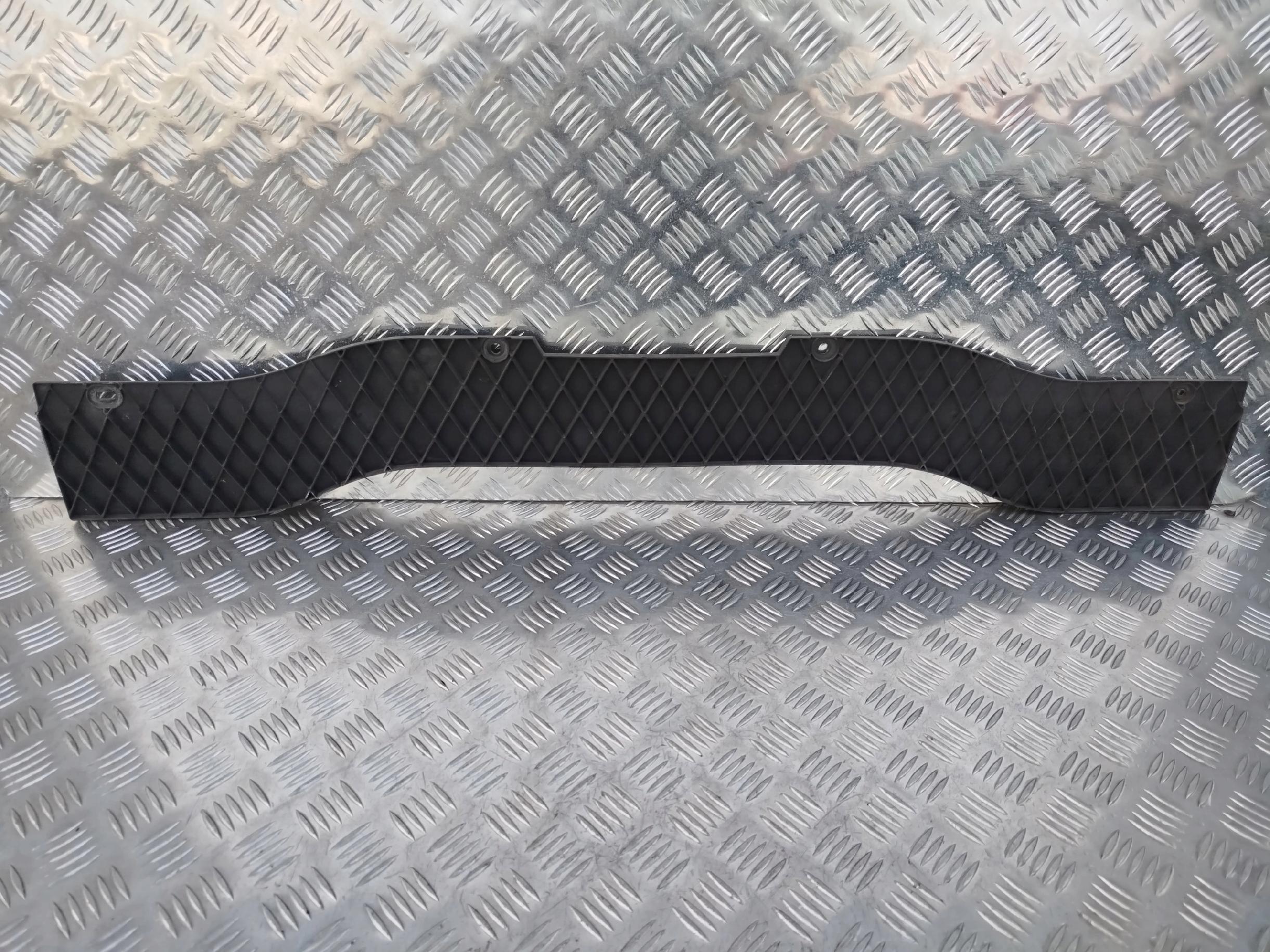 MASKOWNICA CHŁODNICY SCANIA NTG - obrazek 3