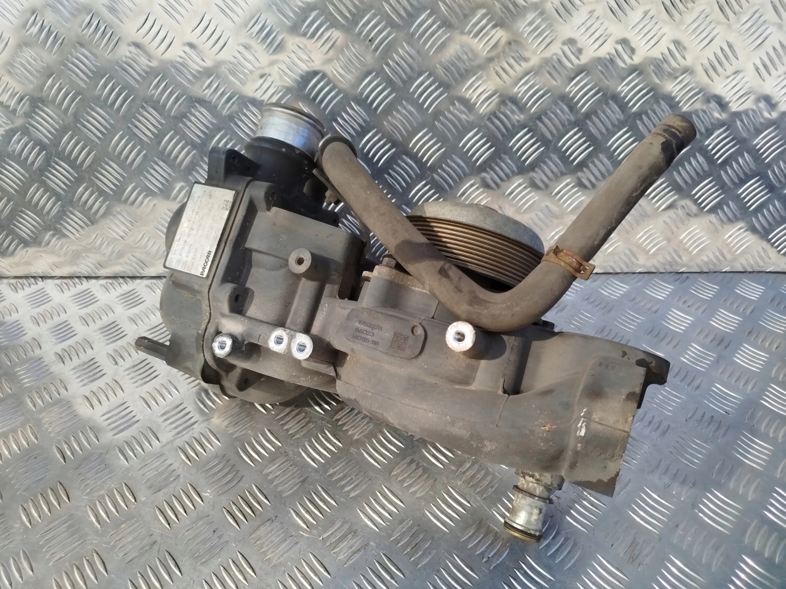 POMPA WODY DAF XF 106 - obrazek 3