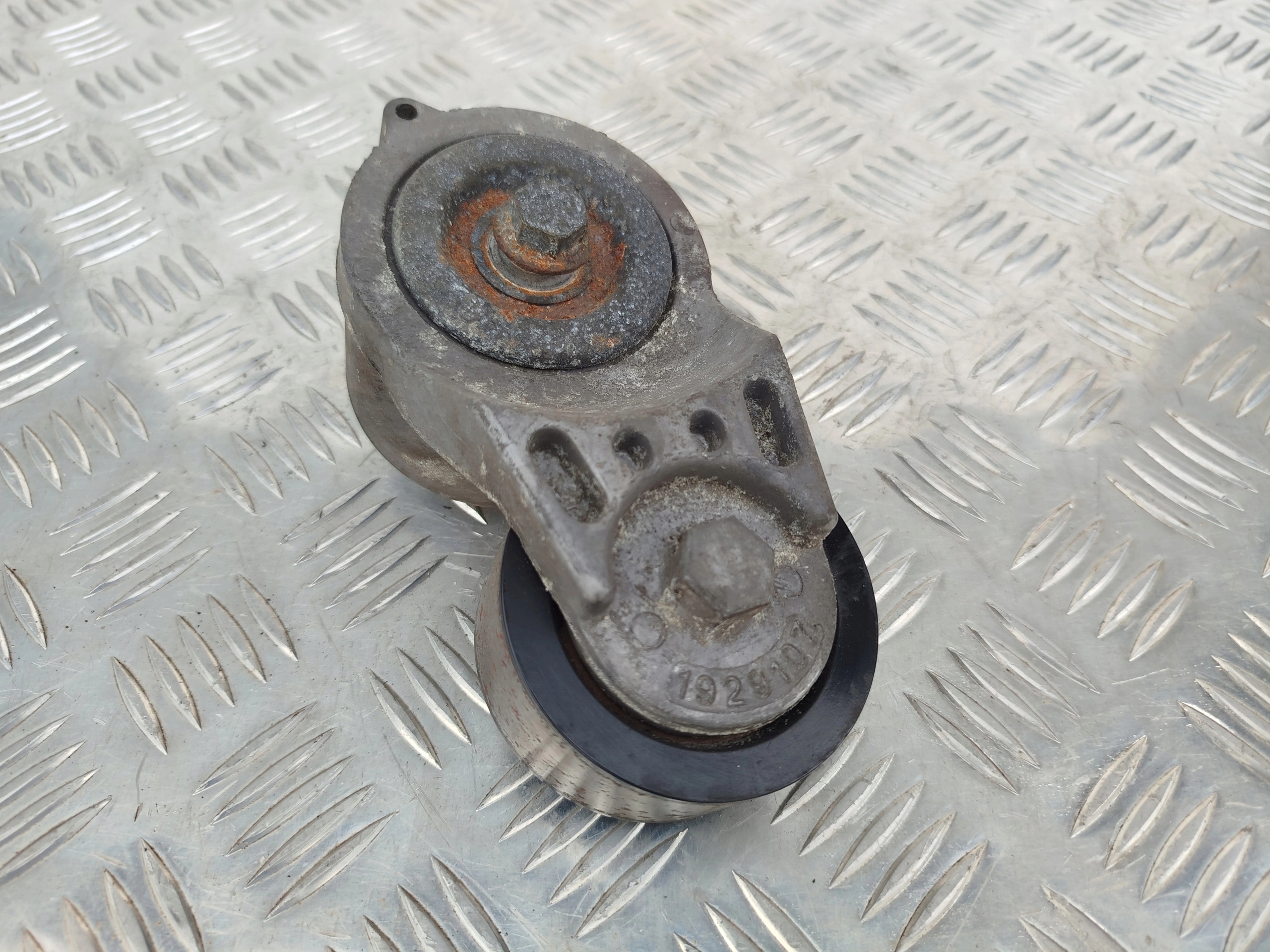 NAPINACZ ROLKA NAPINACZA DAF XF 106 - obrazek 2