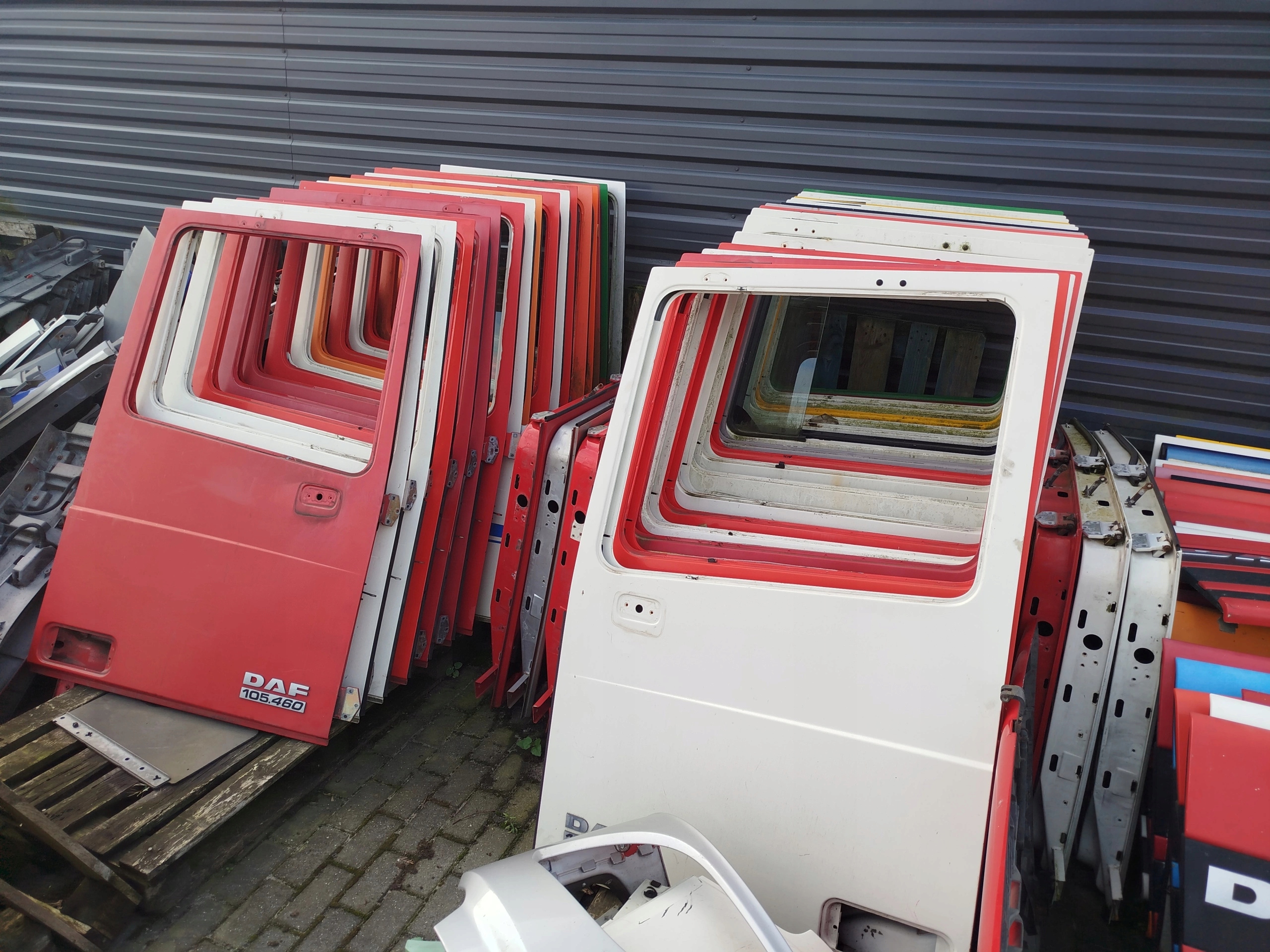 DRZWI DAF XF 105 LEWE