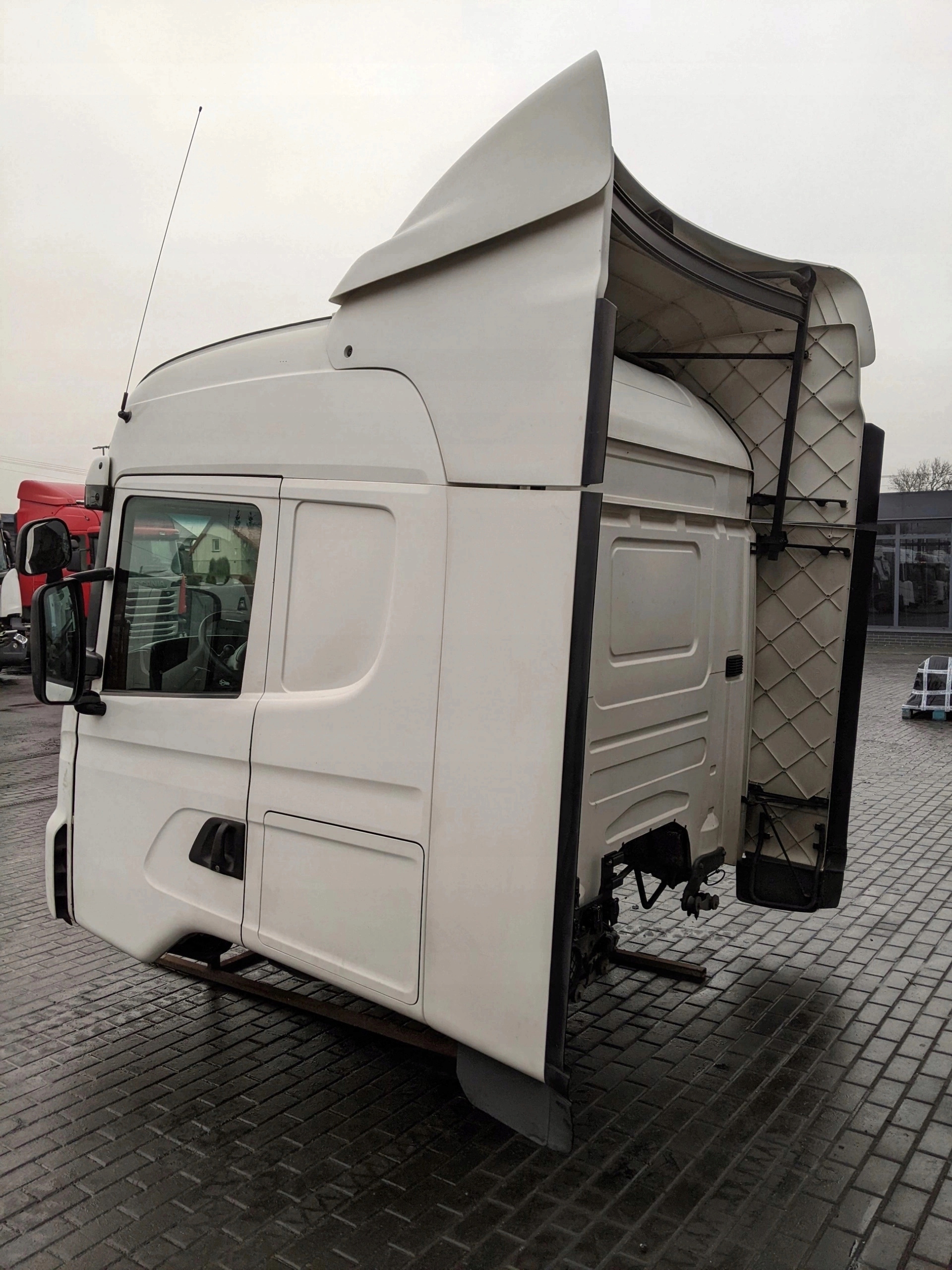 KABINA SCANIA G XPI 2011 ROK - obrazek 3