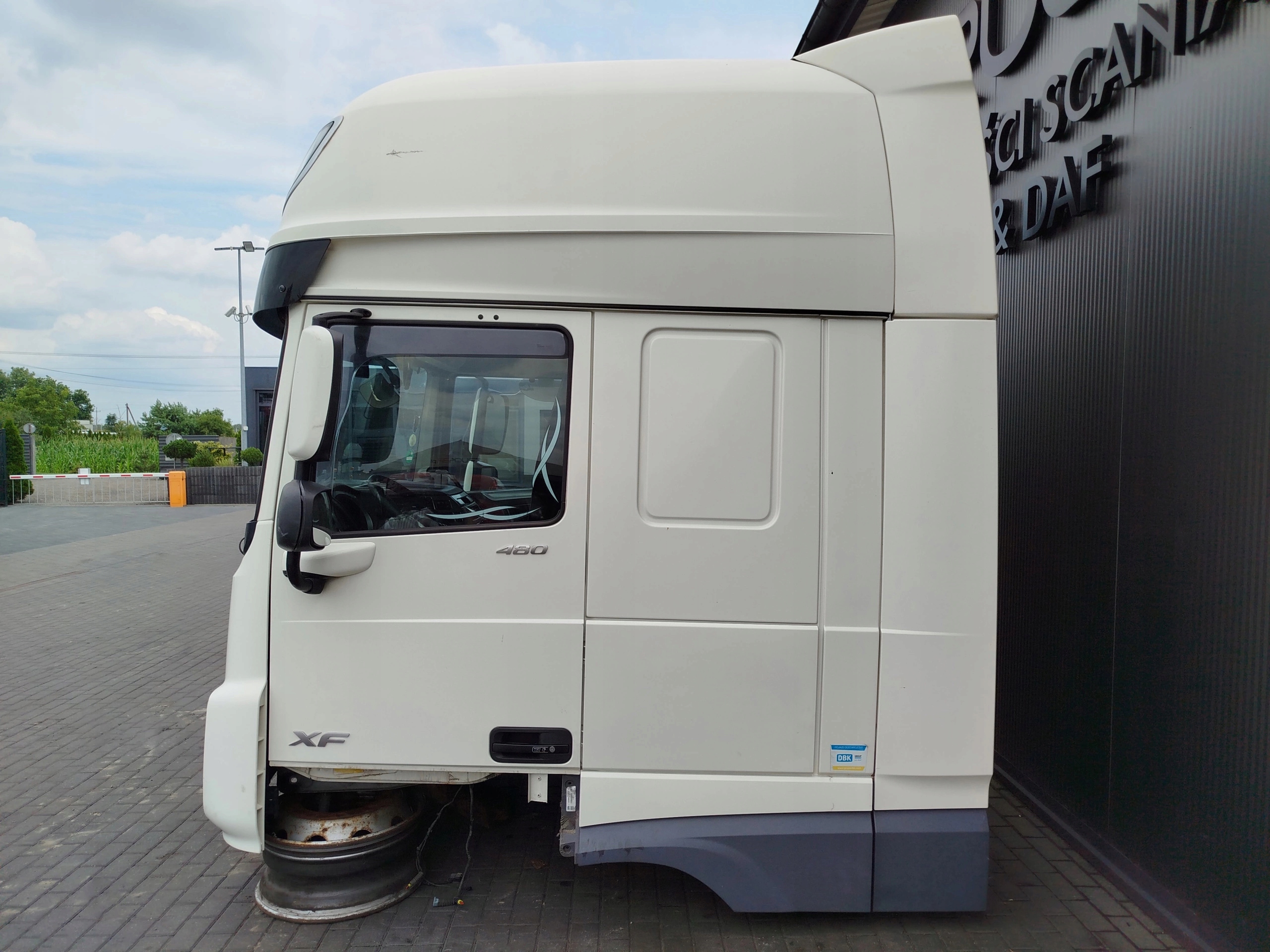 KABINA DAF XF 106 LIFT - obrazek 6