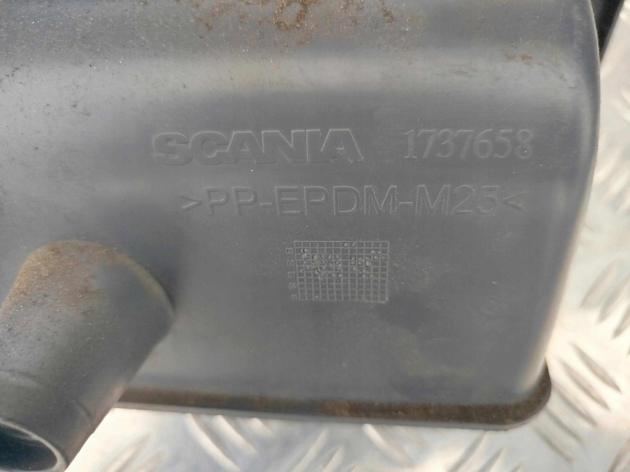 OSŁONA OBUDOWA POD KIEROWNICE SCANIA R - obrazek 4