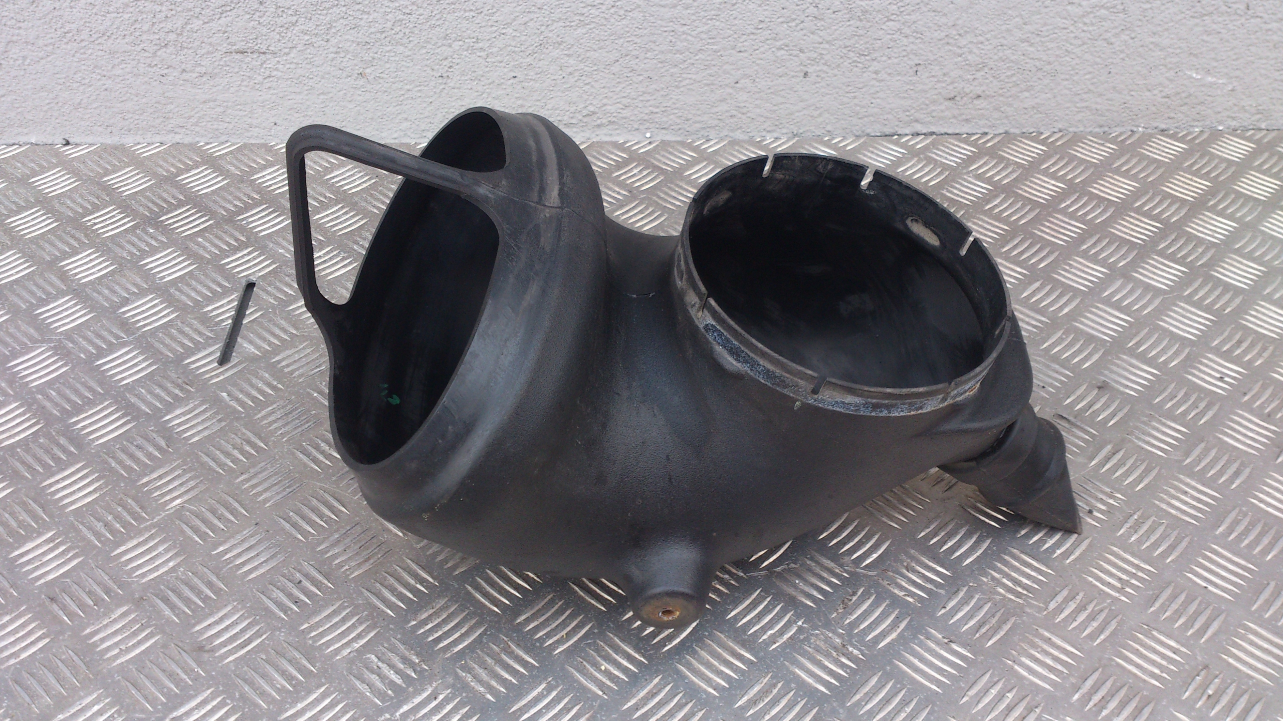 KOLANO RURA FILTRA DAF XF 105