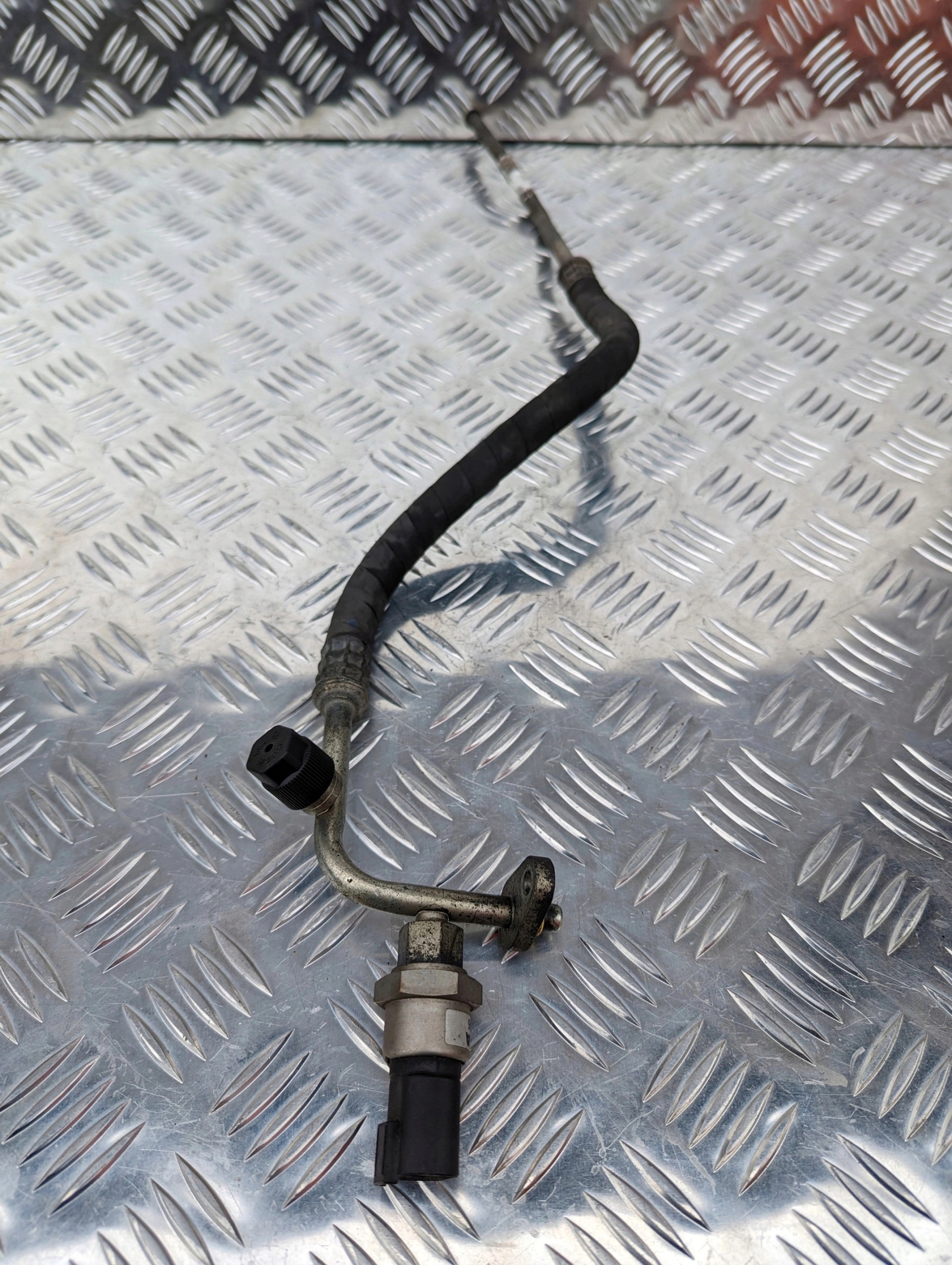 PRZEWÓD KLIMATYZACJI SCANIA 1852056