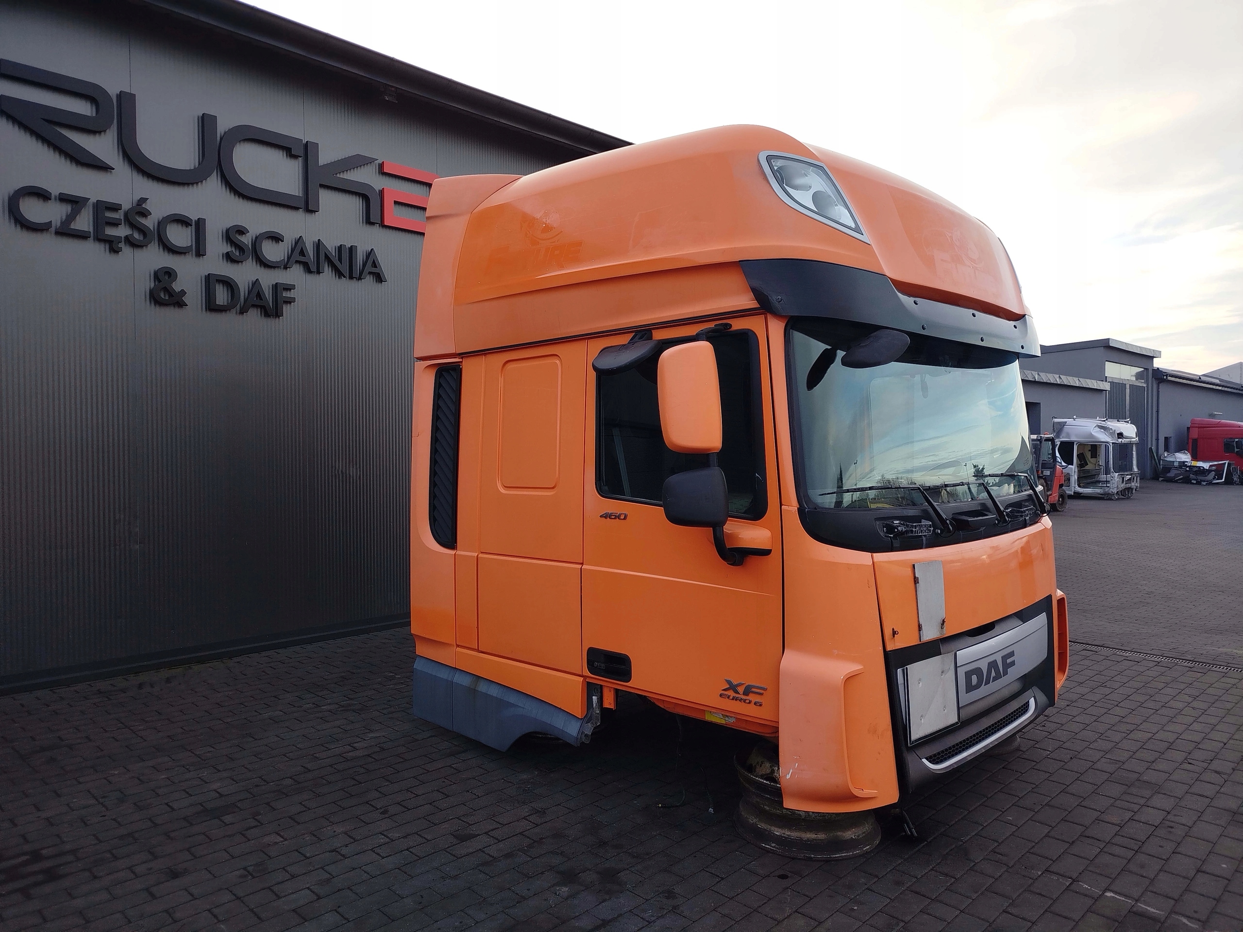 KABINA DAF XF 106 - obrazek 2