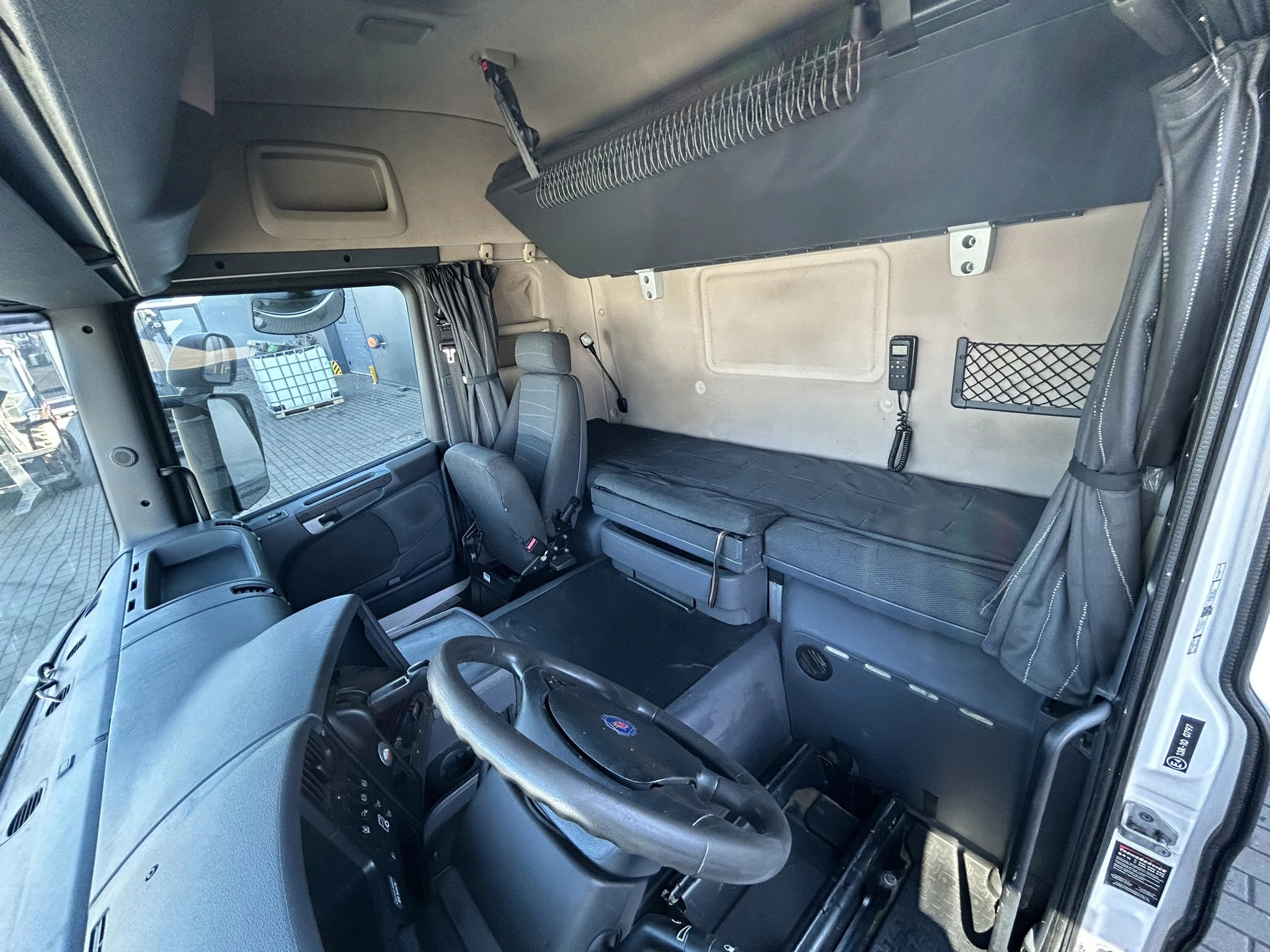 KABINA SCANIA CR19 HPI 2010 ROK - obrazek 7