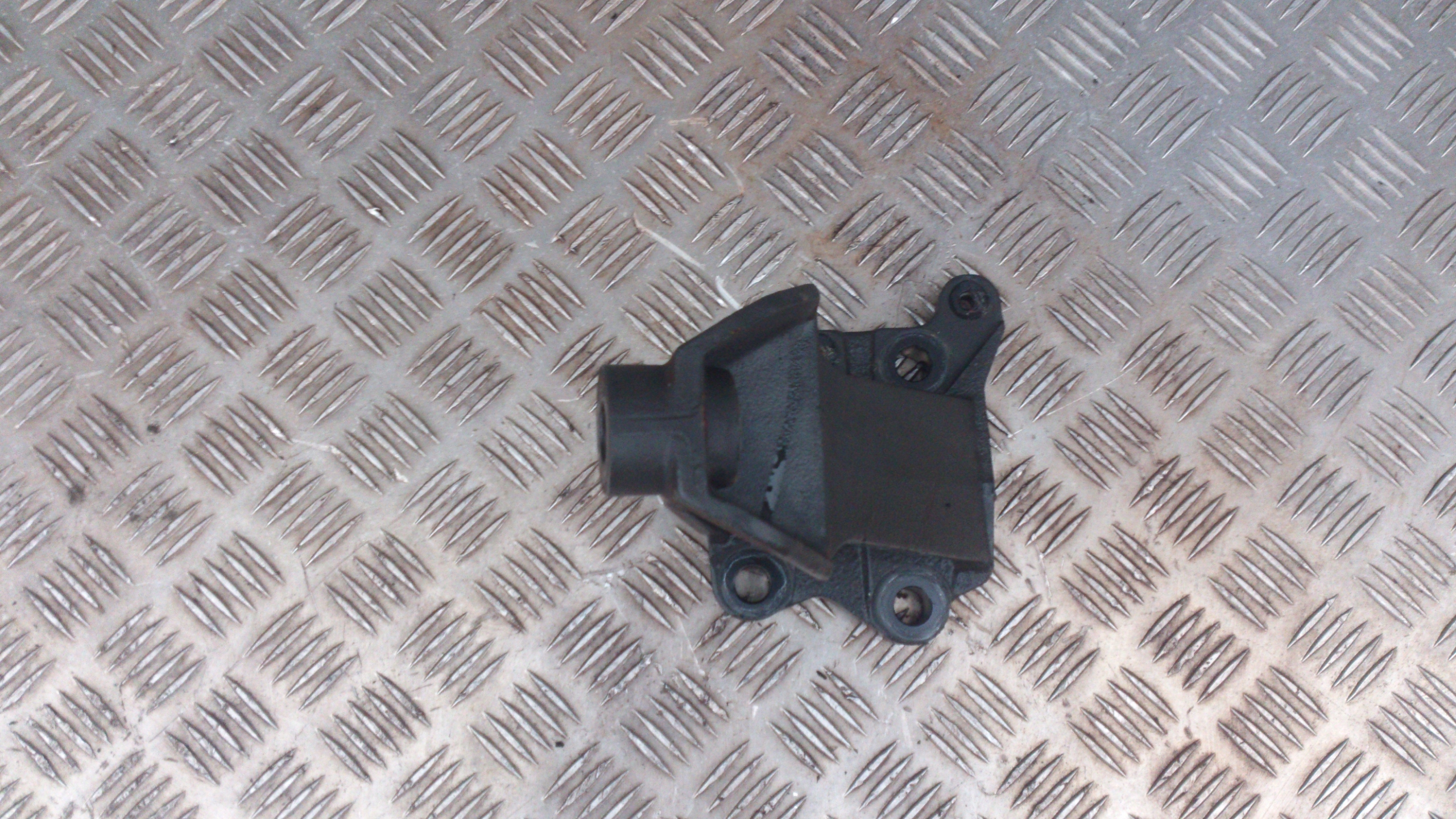 MOCOWANIE ŁAPY ŁAPA SILNIKA DAF XF CF 440 EURO 6 - obrazek 3