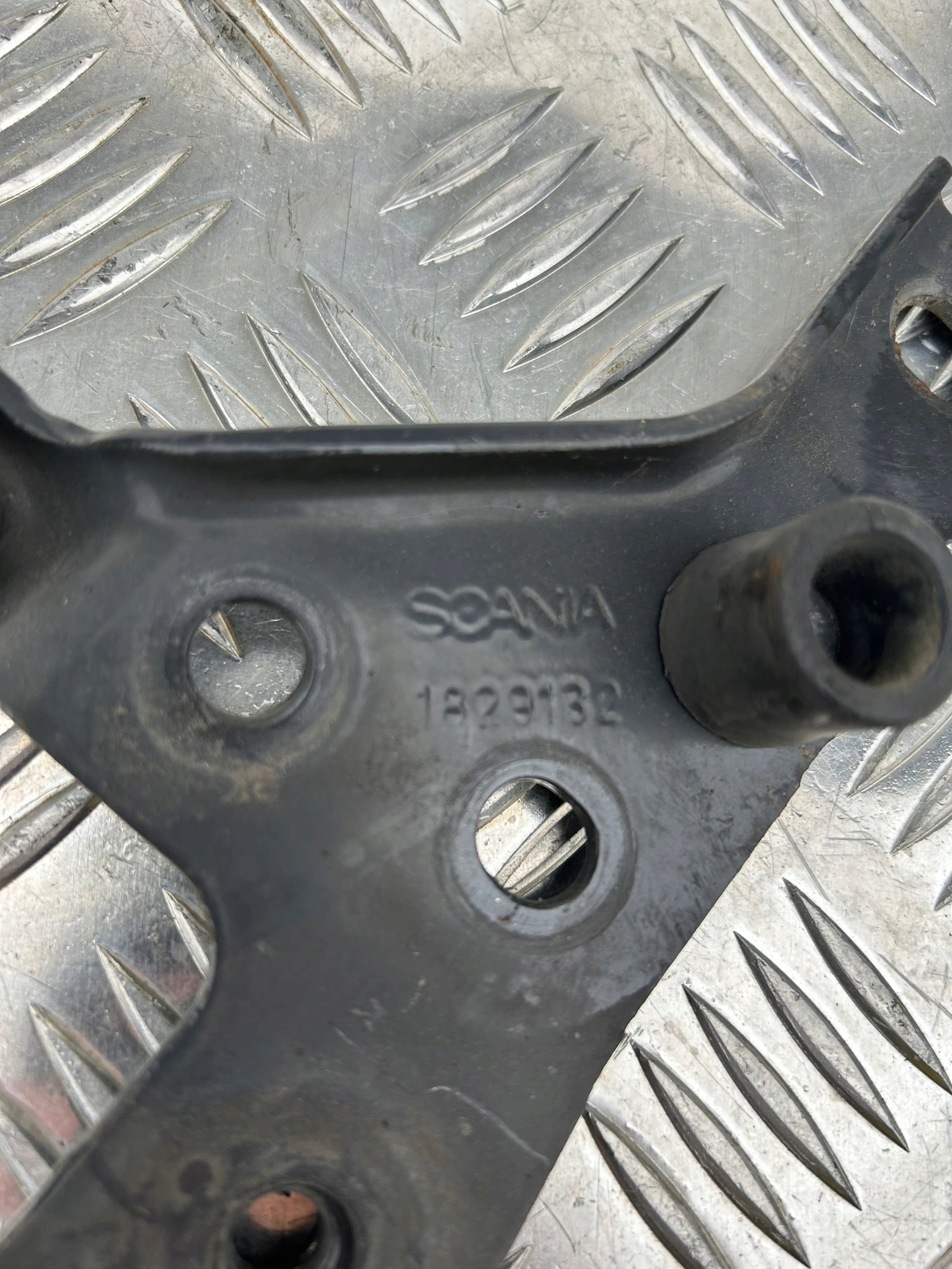 WSPORNIK UCHWYT MOCOWANIE SCANIA 1824132 - obrazek 2