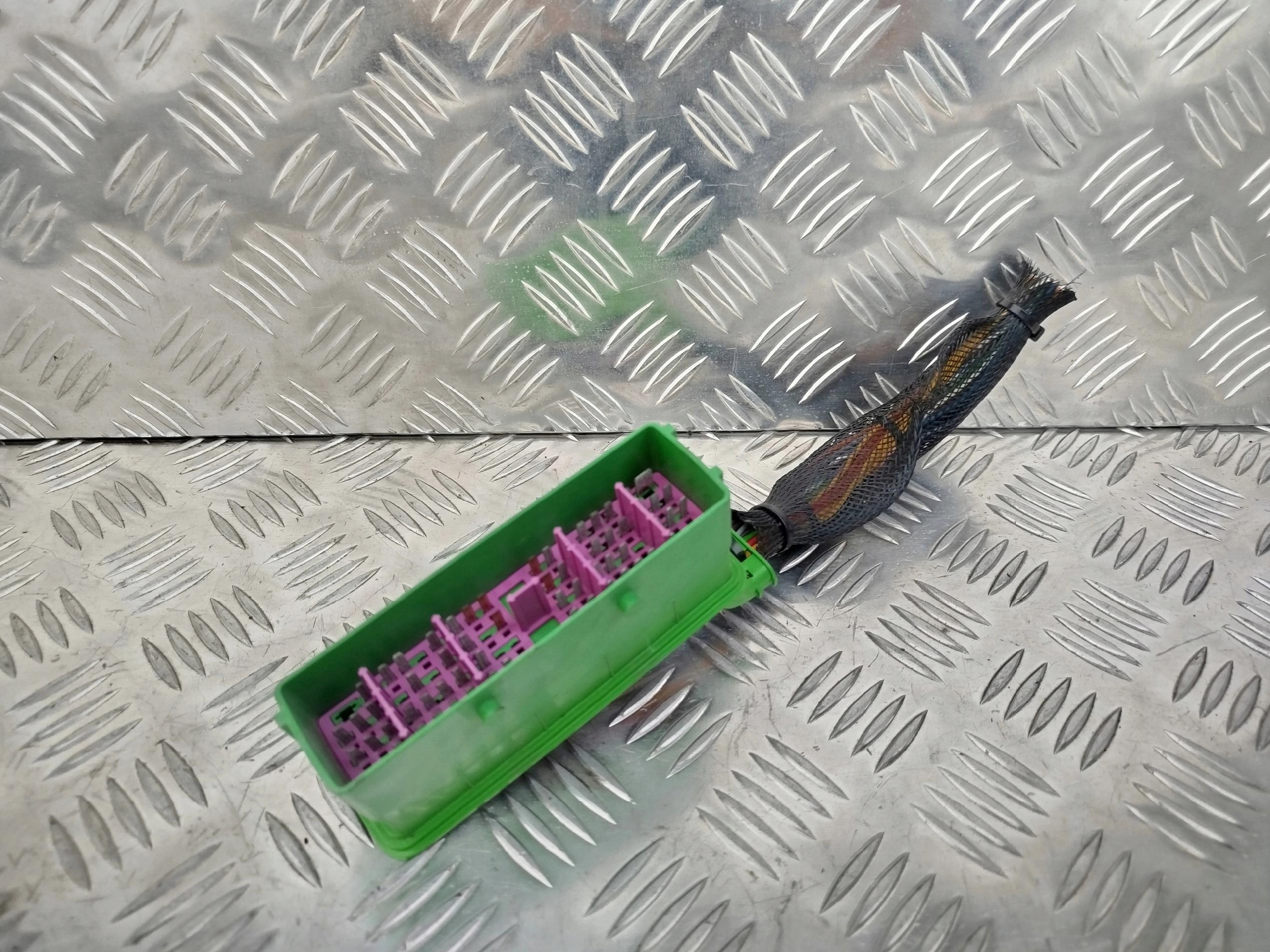 WTYCZKA WIĄZKI INSTALACJI KABINY SCANIA NTG - obrazek 3