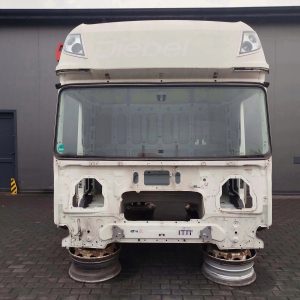 KABINA GOŁA DAF XF 106 LIFT