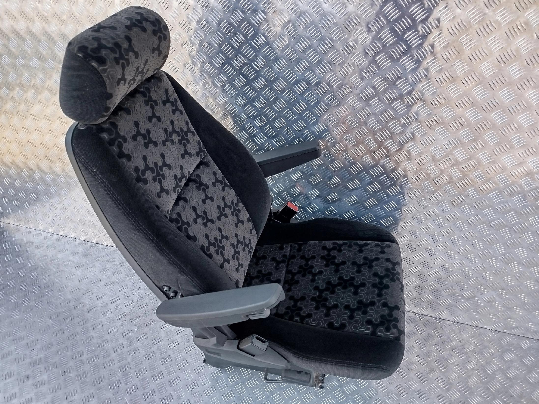 FOTEL PASAŻERA SZTYWNY SCANIA NTG - obrazek 3