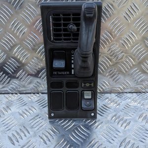 PANEL PRZYCISKI KOKPITU MANETKA RETARDERA SCANIA 4 / 124