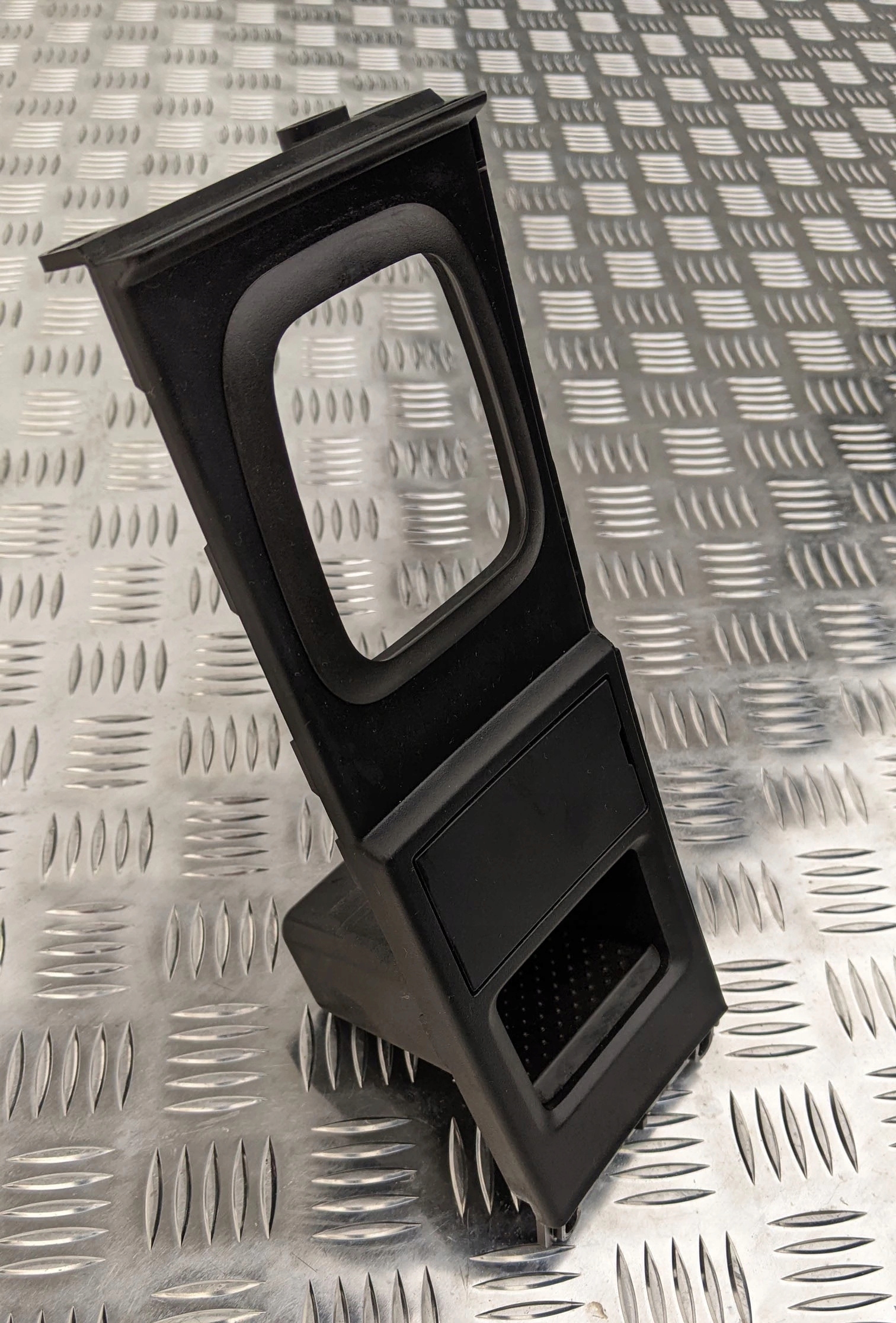 PANEL RAMKA KOKPITU SCANIA R - obrazek 3