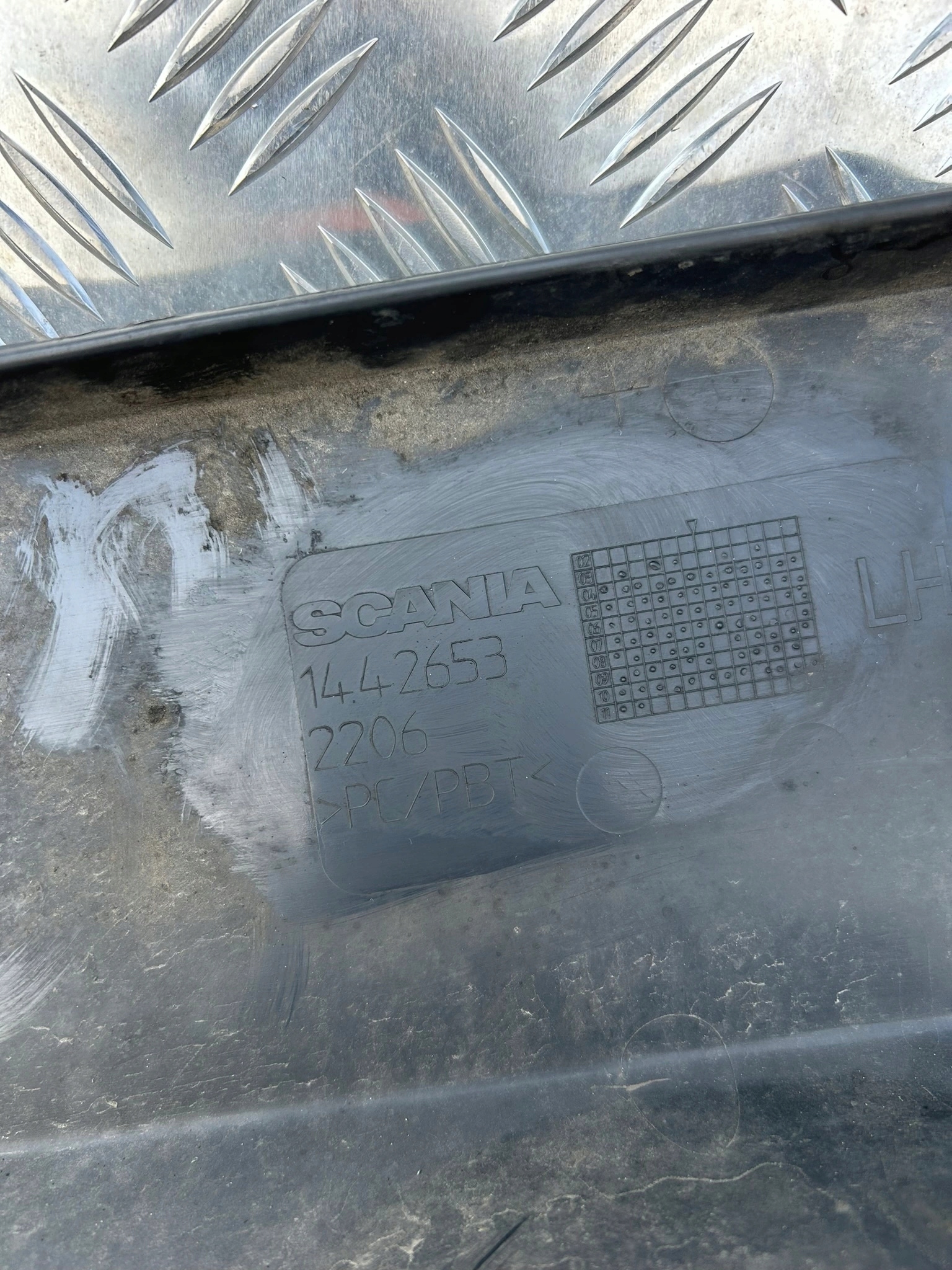 OSŁONA STOPNIA SCANIA R - obrazek 3