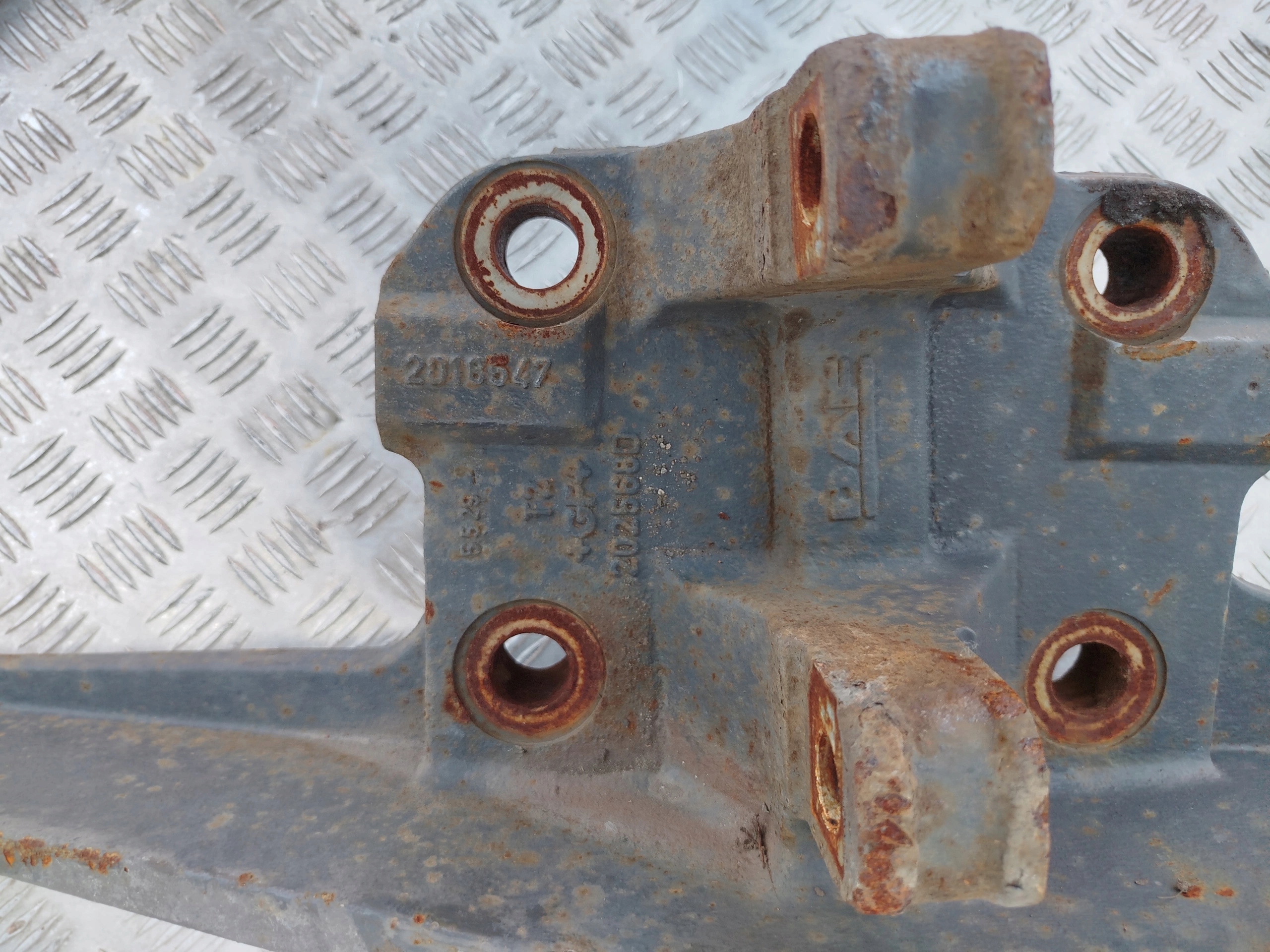 BELKA SILNIKA SKRZYNI RAMY DAF XF 106 - obrazek 15