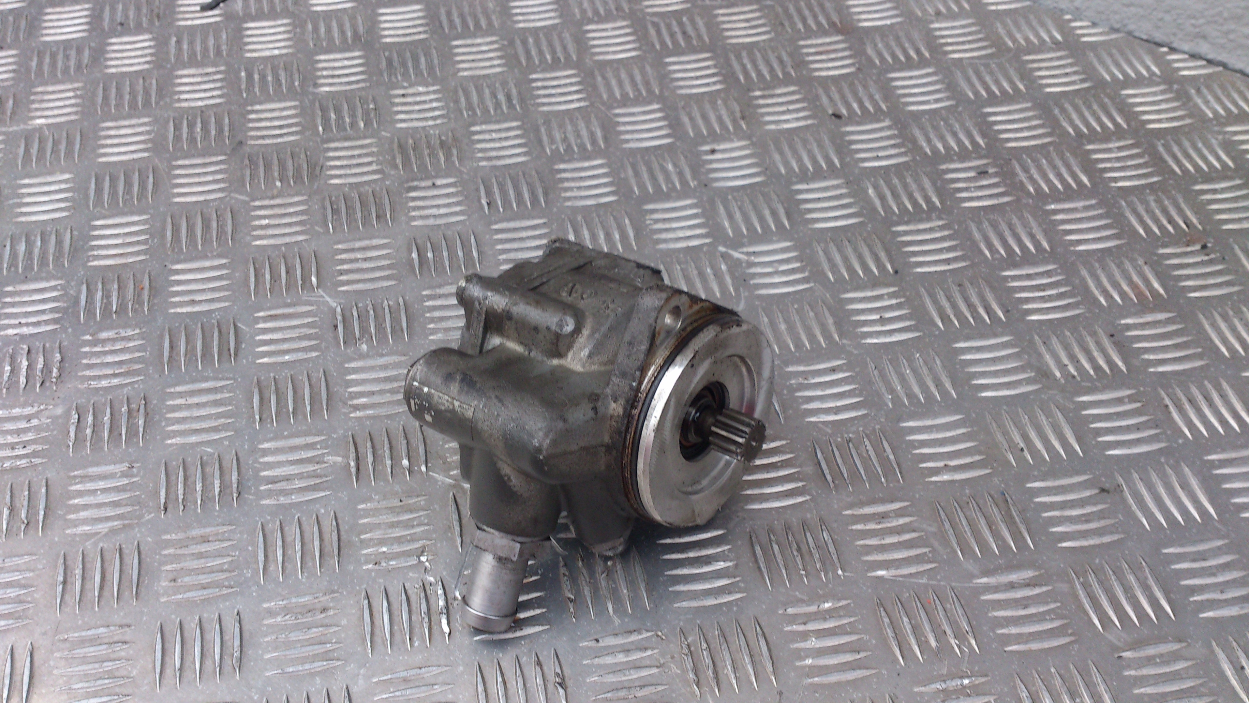 POMPA WSPOMAGANIA PALIWA DAF XF 106 - obrazek 6