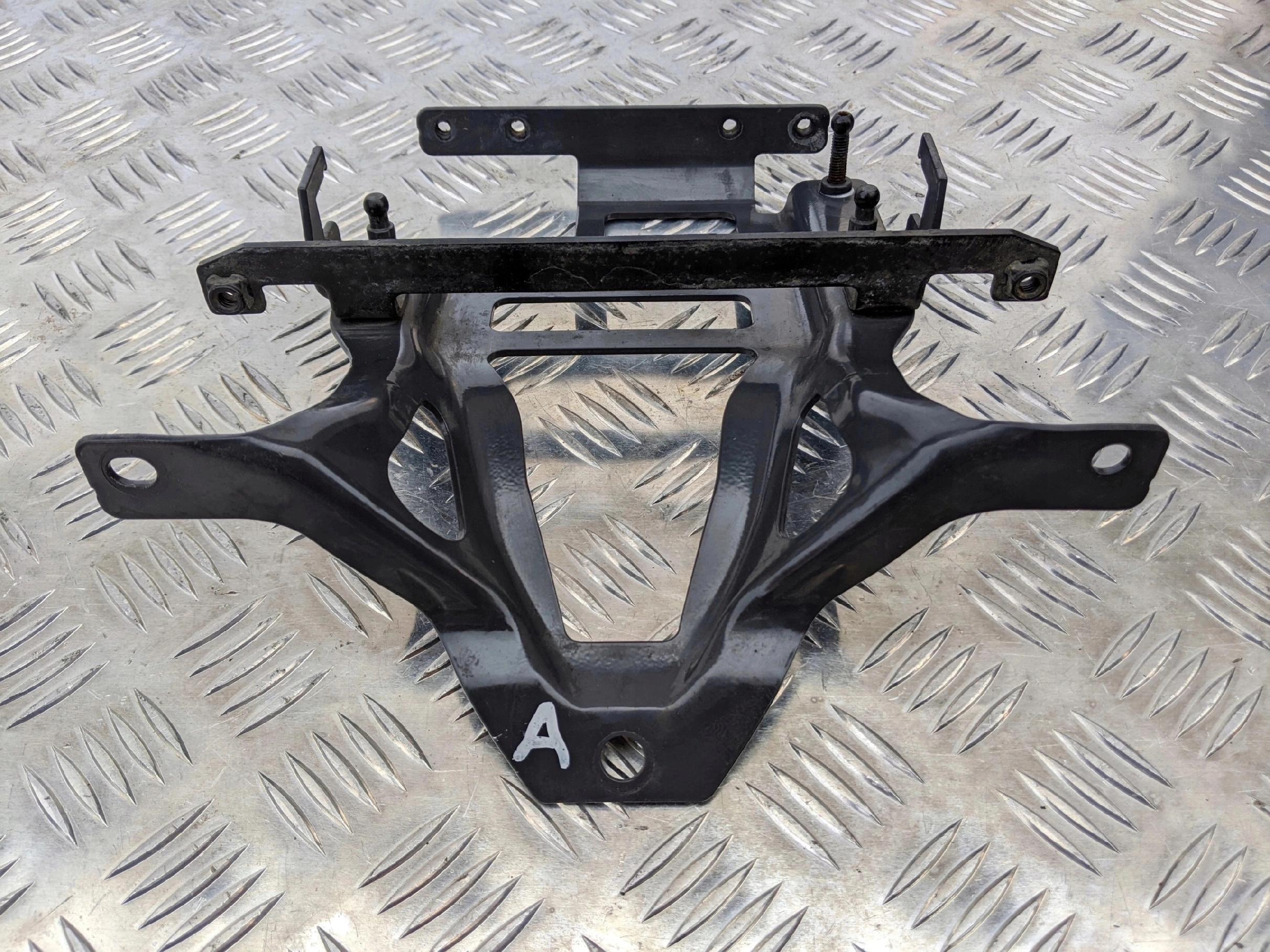 UCHWYT WSPORNIK MOCOWANIE RADARU SCANIA NTG