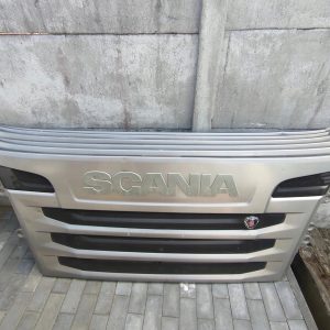 ATRAPA GÓRNA GRIL ATRAPY LEKKO USZKODZONE SCANIA R