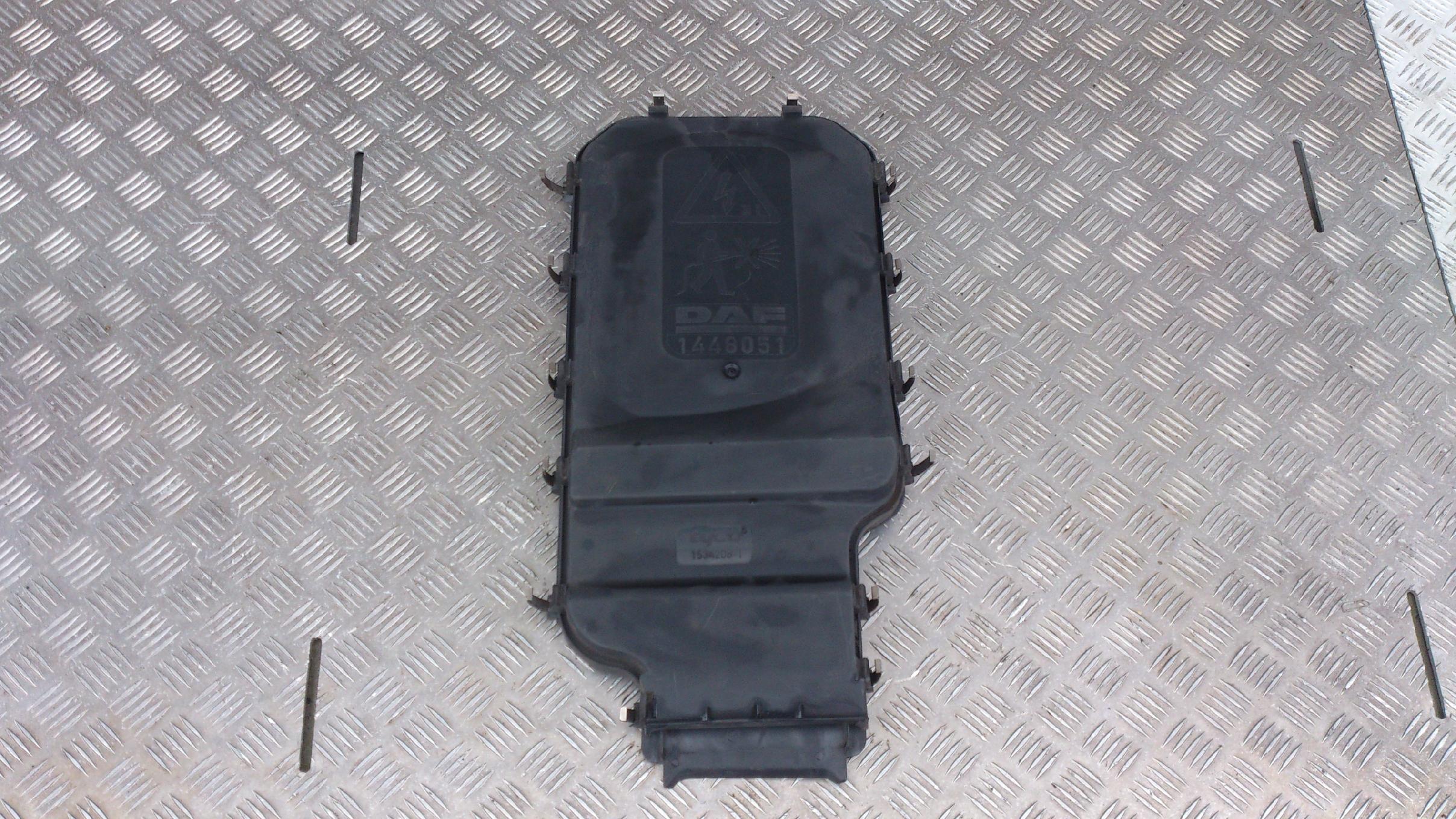 OBUDOWA OSŁONA PRZEWODÓW DAF XF 105