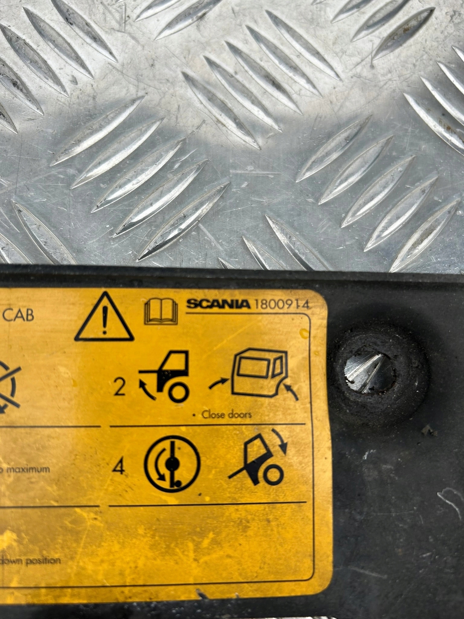 WSPORNIK DŹWIGNI PODNOSZENIA KABINY SCANIA R 1873567 1800914 - obrazek 5