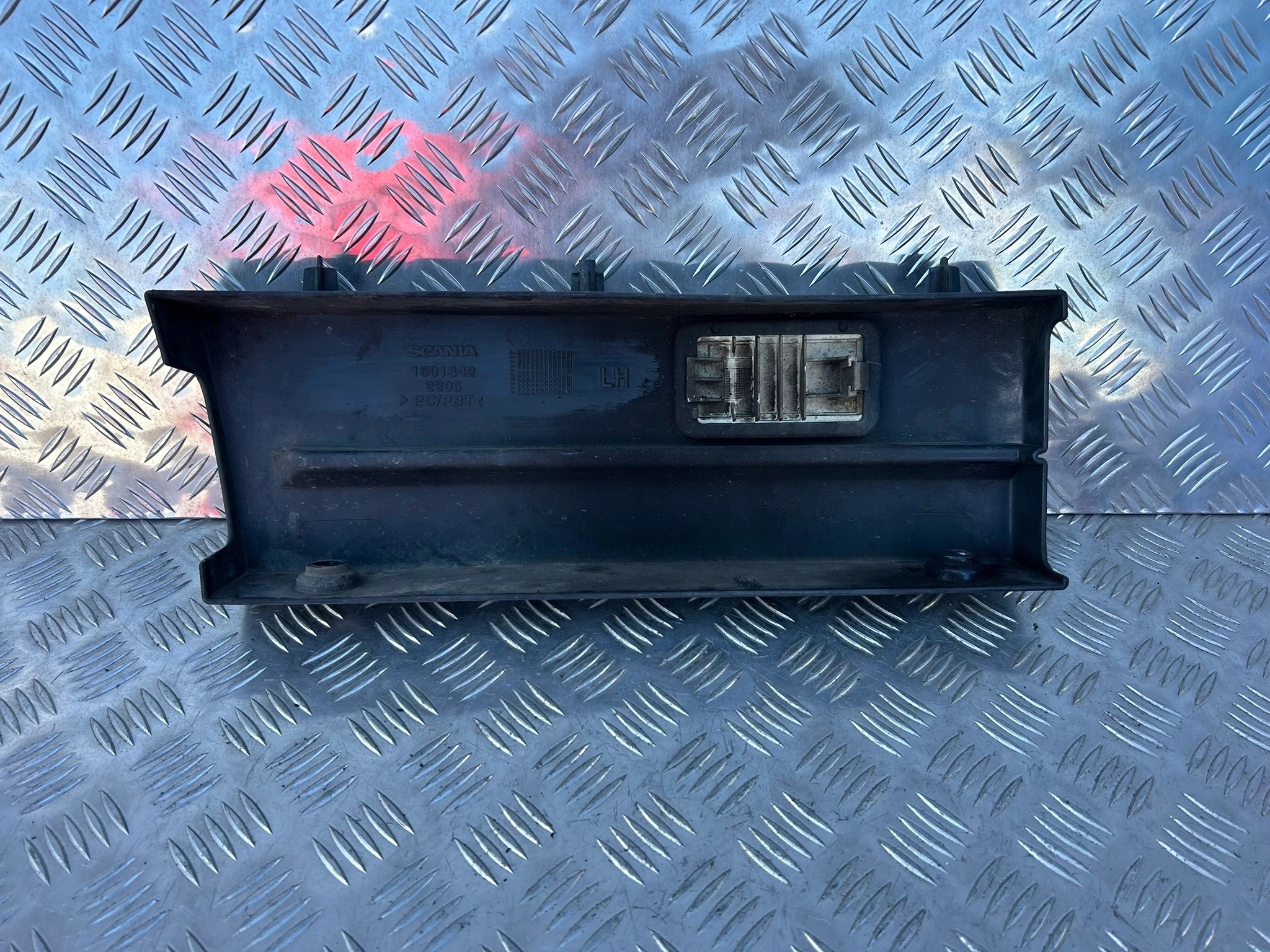 OSŁONA STOPNIA STOPNICA SCANIA R - obrazek 2