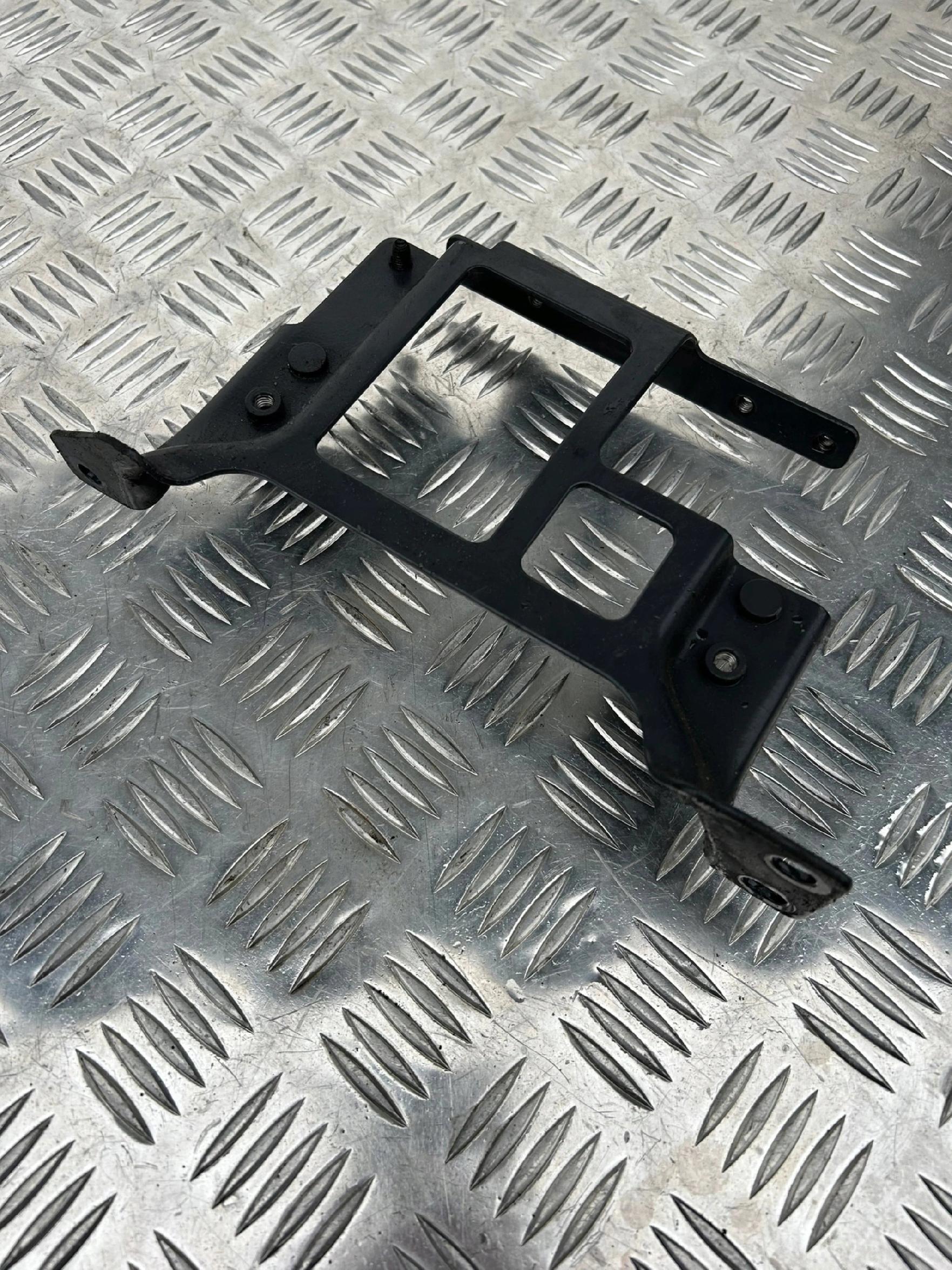 WSPORNIK UCHWYT OSŁONA RADARU SCANIA NTG