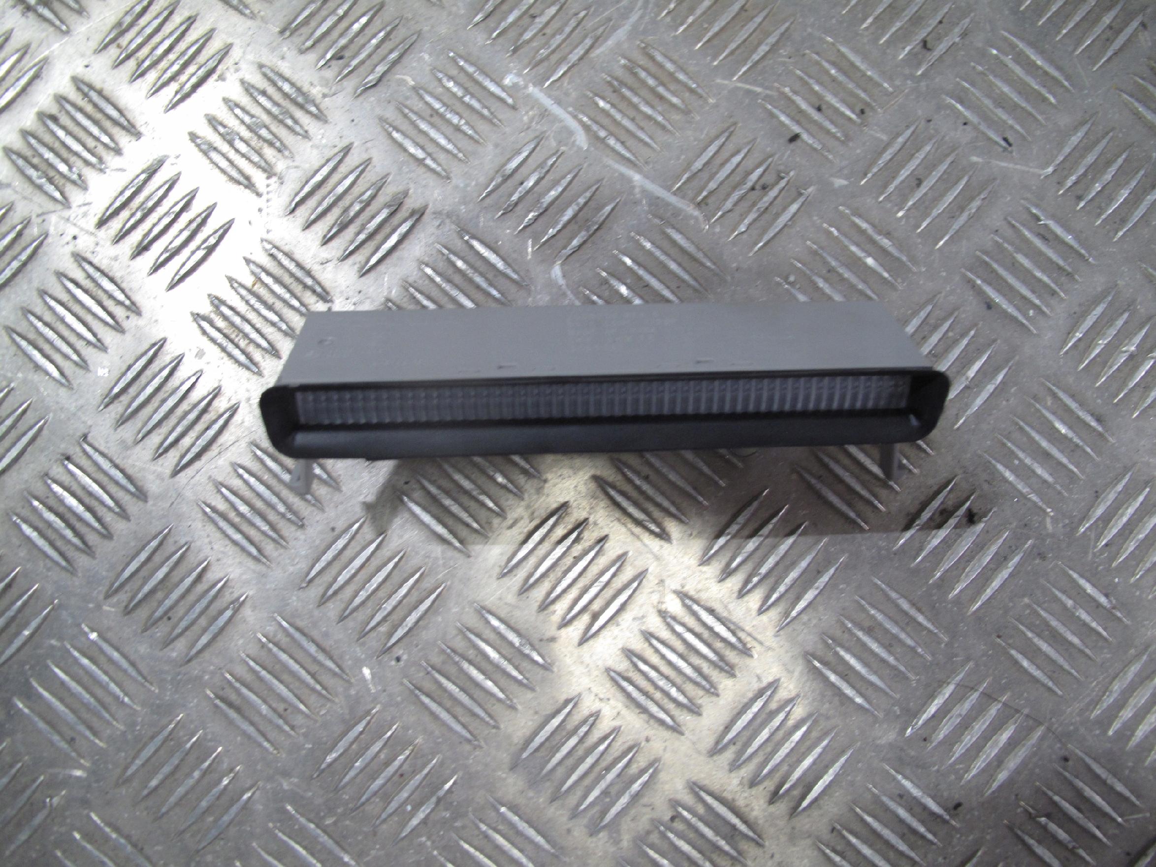 LAMPKA SYGNALIZACYJNA WEWNĘTRZNA SCANIA R S - obrazek 2