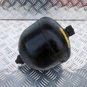 AKUMULATOR HYDRAULICZNY OSI SKRĘTNEJ SCANIA R